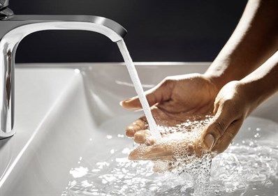 VİVENİS TEK KOLLU LAVABO BATARYASI 110 KUMANDALI
