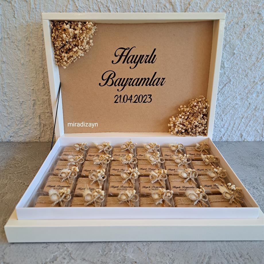 Çiçek Süslemeli Bayram Çikolatası