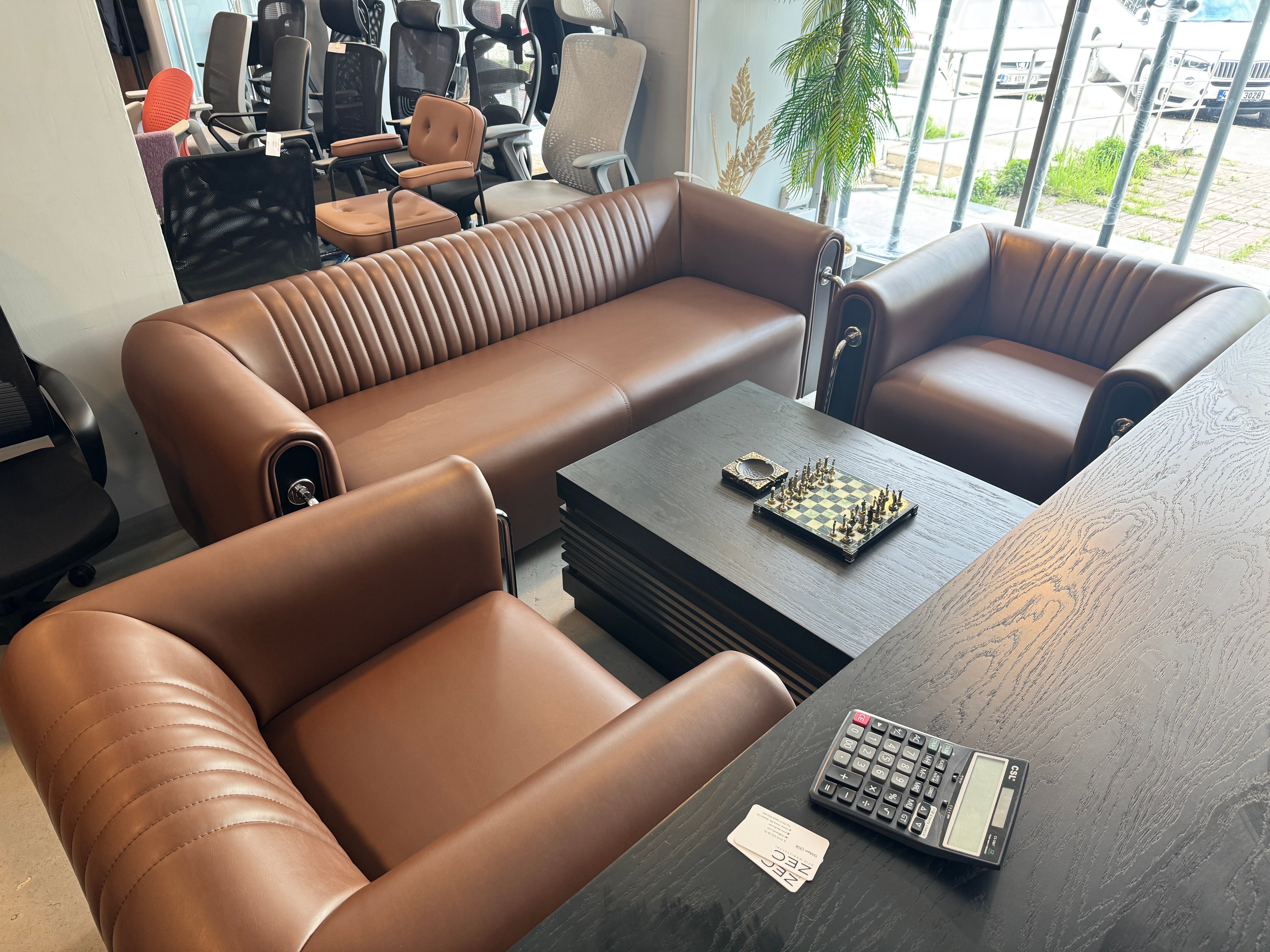 Owami VIP Makam Takımı + Owami Isla Yönetici Koltuğu + Owami Ofis Oturma Grubu | Teknoloji Entegreli Premium Yönetici Ofisi