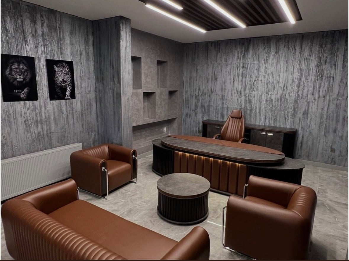 Owami VIP Makam Takımı + Owami Isla Yönetici Koltuğu + Owami Ofis Oturma Grubu | Teknoloji Entegreli Premium Yönetici Ofisi