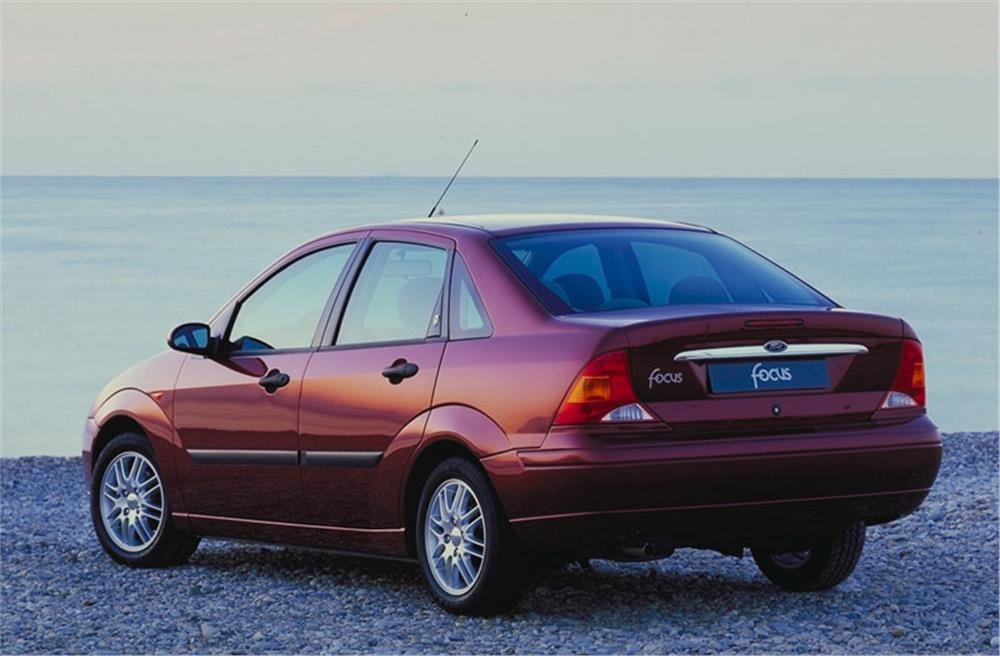 FORD Focus Sedan 01.1998 -11.2004 (Sabit Topuz)