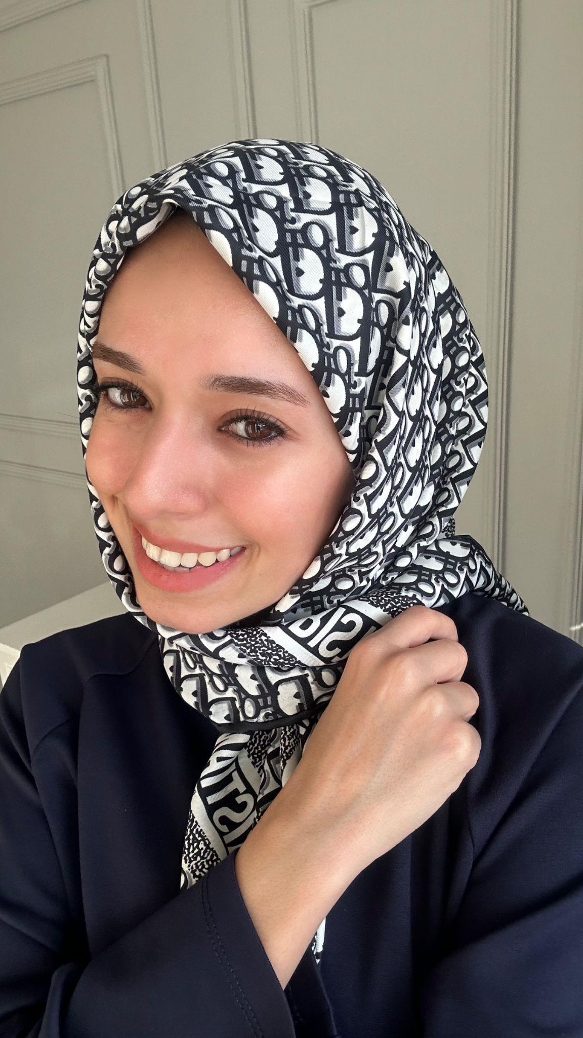 Marka Twill Lacivert Eşarp