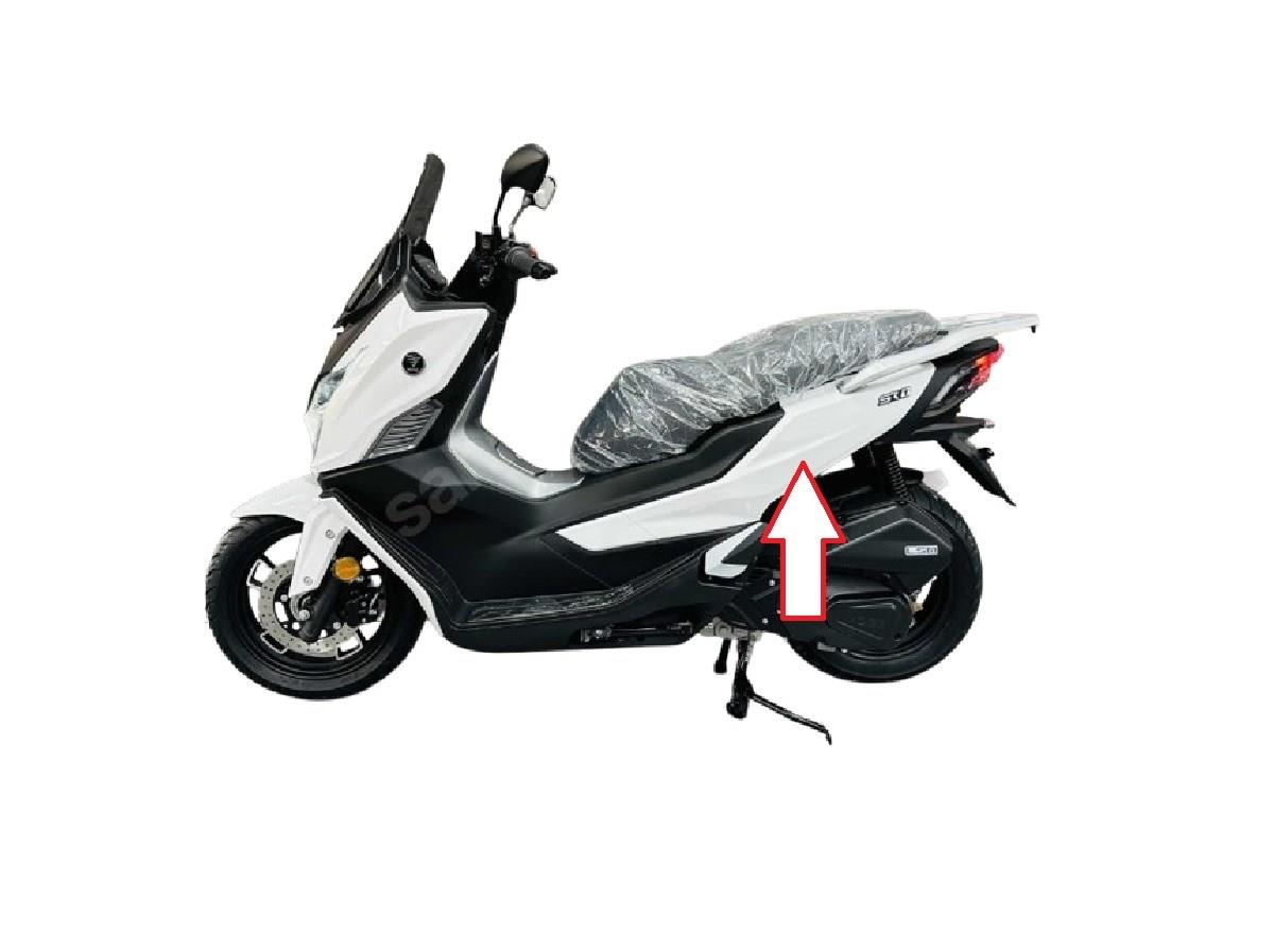 Voge Sr1 125 Arka Yan Panel Sol Beyaz Orijinal