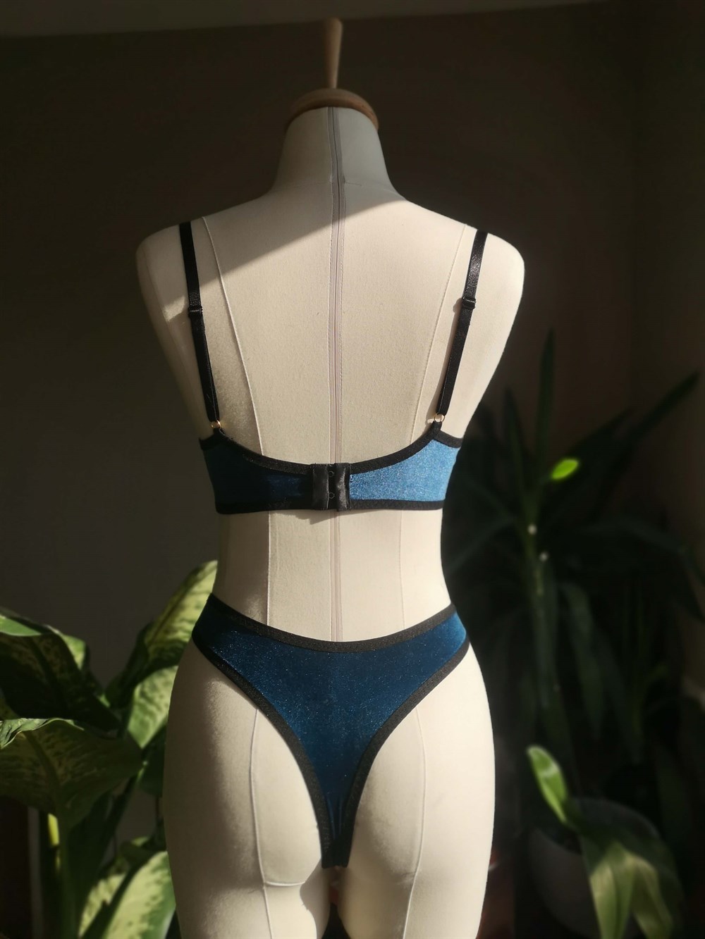 Black Ava Balenli Bra Tanga Takım