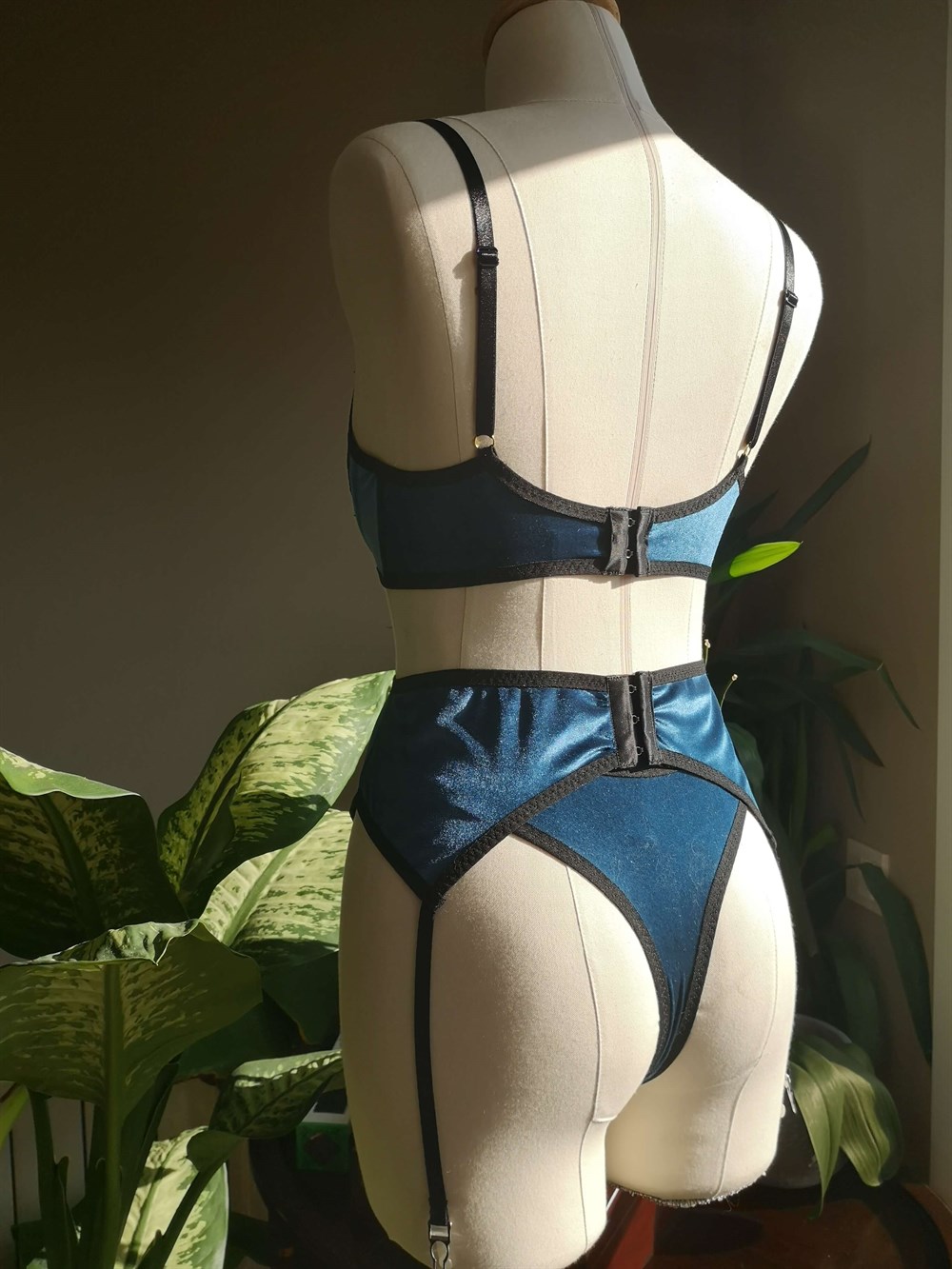Black Ava Balenli Bra Tanga Takım