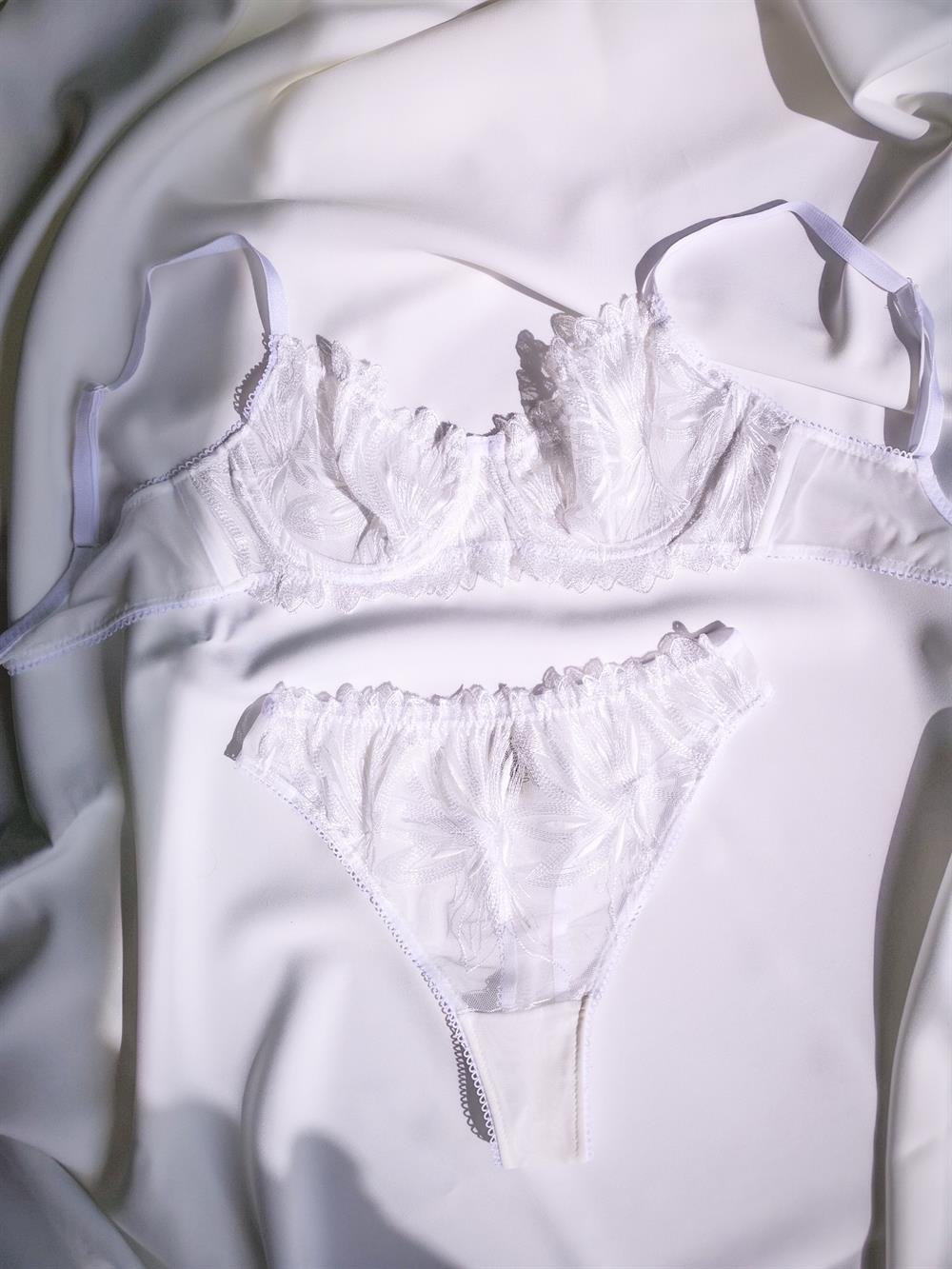 Eternal Lily Balenli Bra Tanga Takım