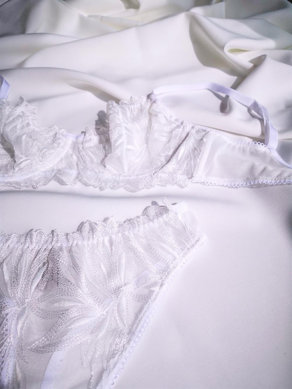 Eternal Lily Balenli Bra Tanga Takım