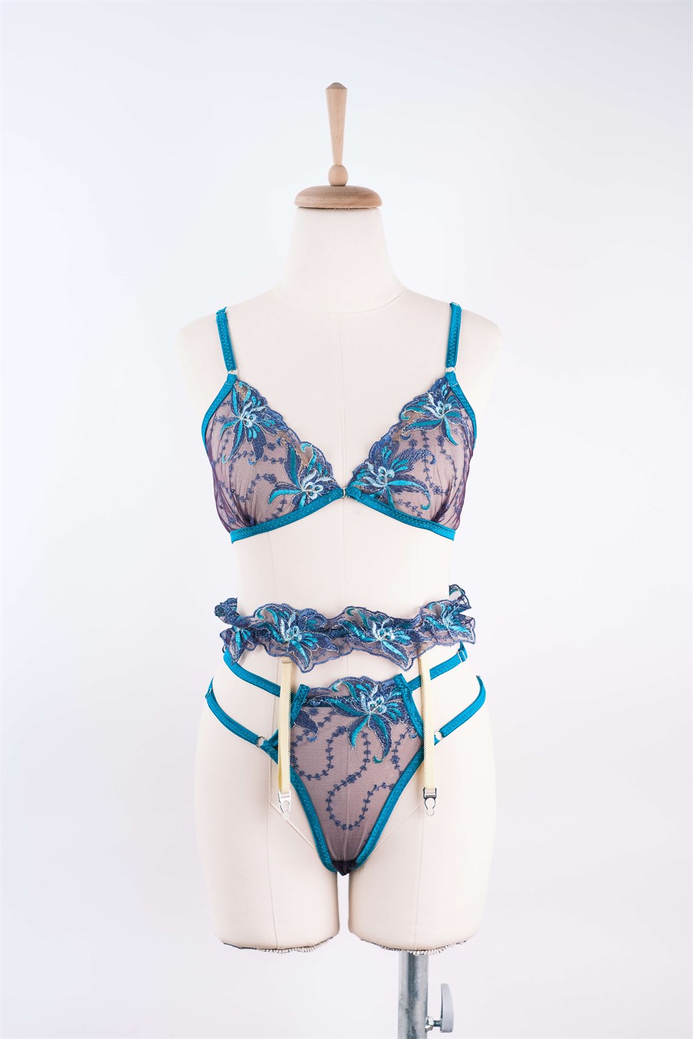Iris Bra Tanga Takım