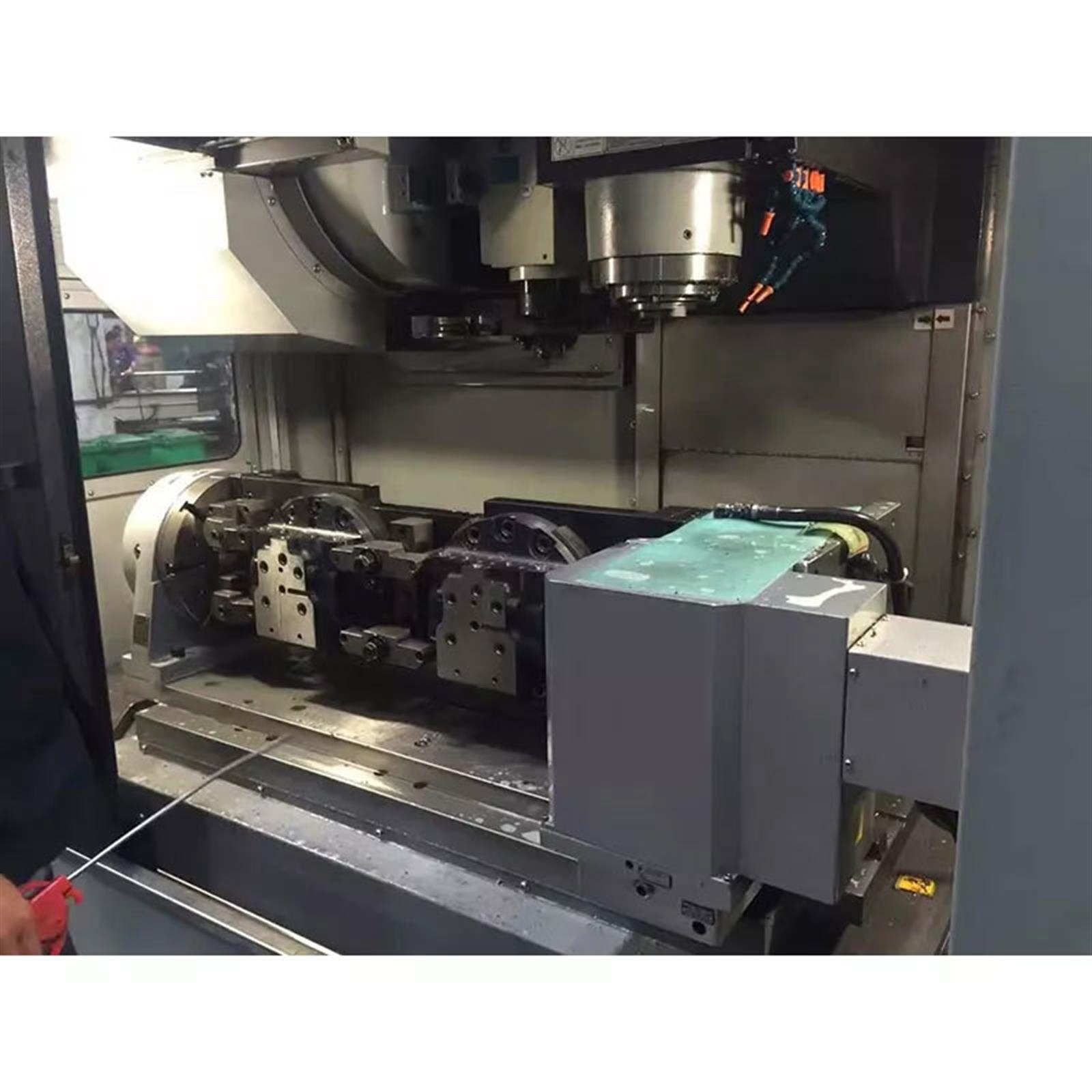 Accuway UM-110W Vertical Machining Center