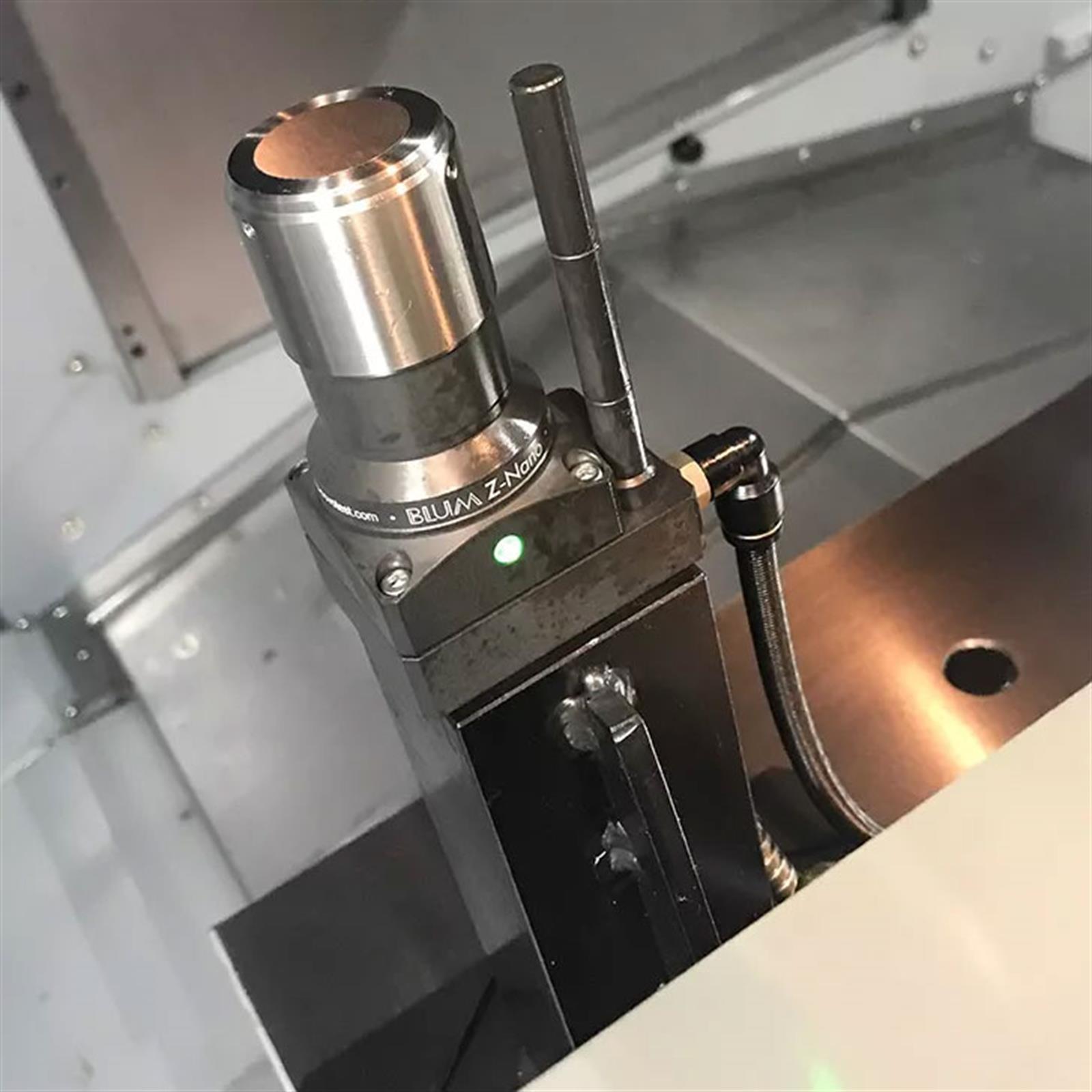 Accuway UM-160 Vertical Machining Center