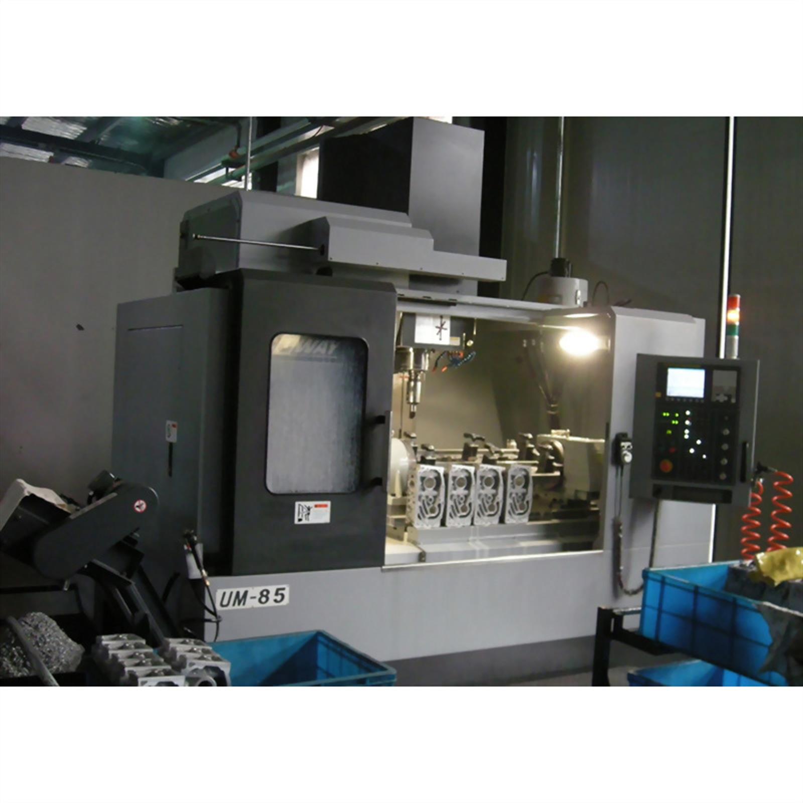 Accuway UM-85 Vertical Machining Center