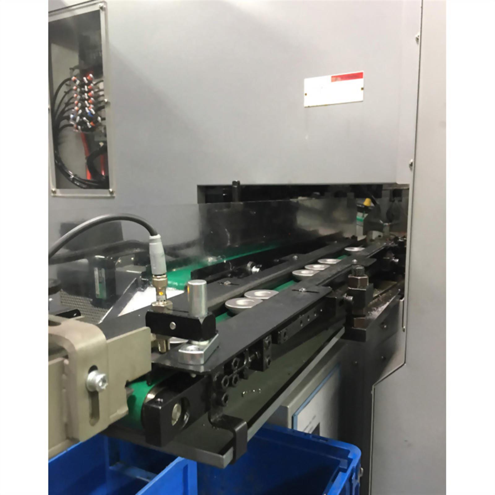 Accuway UT-100   Slant Bed Linear Way CNC Lathe