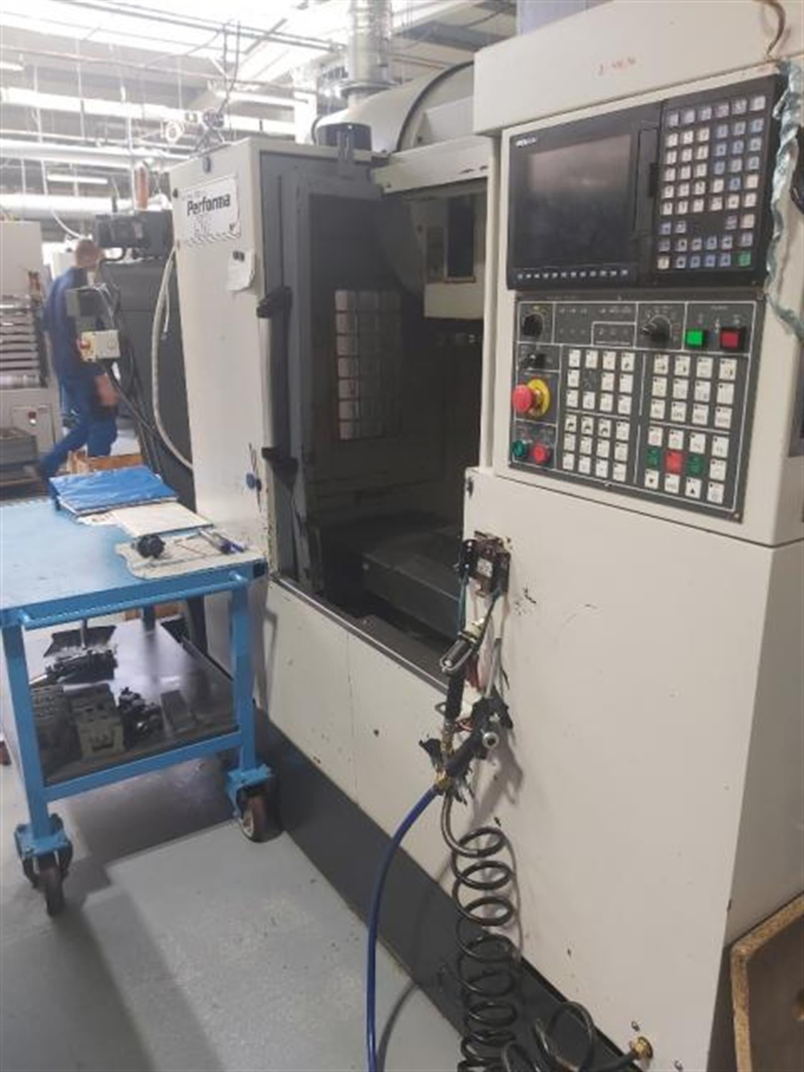 Akira Seiki SR 2 XP Machining center - vertical