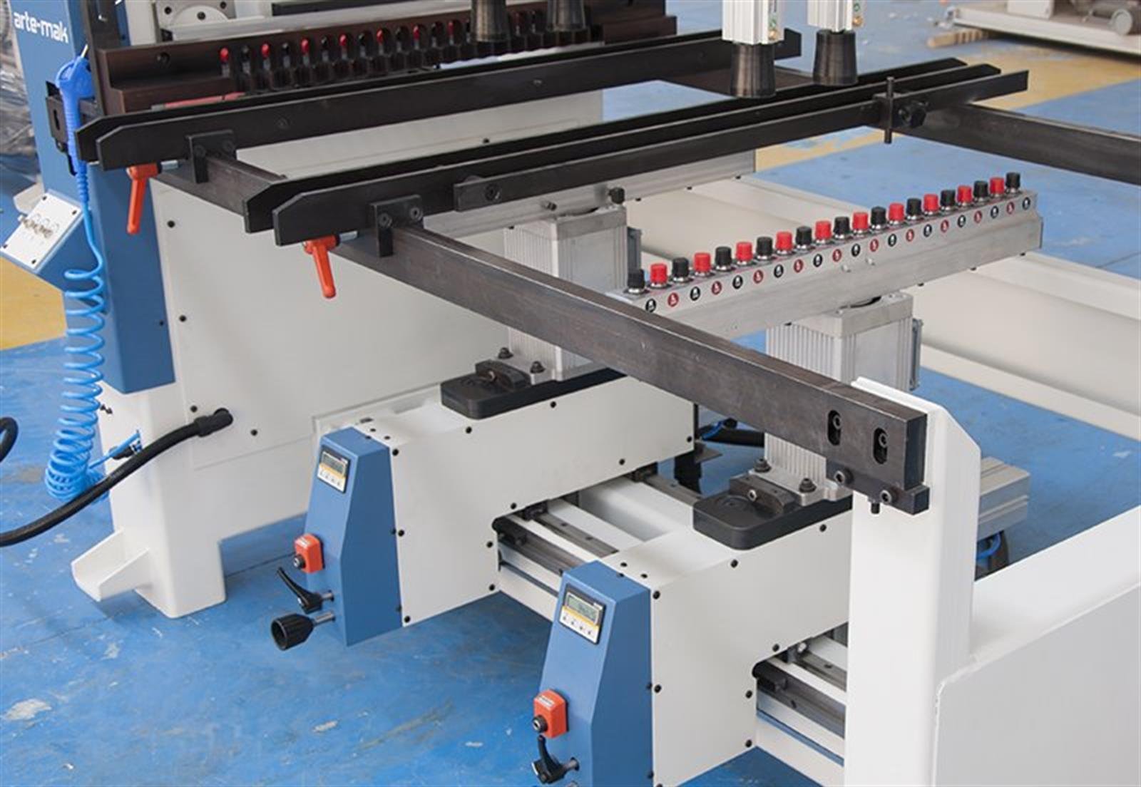 Artemak Mega 3D Digital Multiple Hole Machine