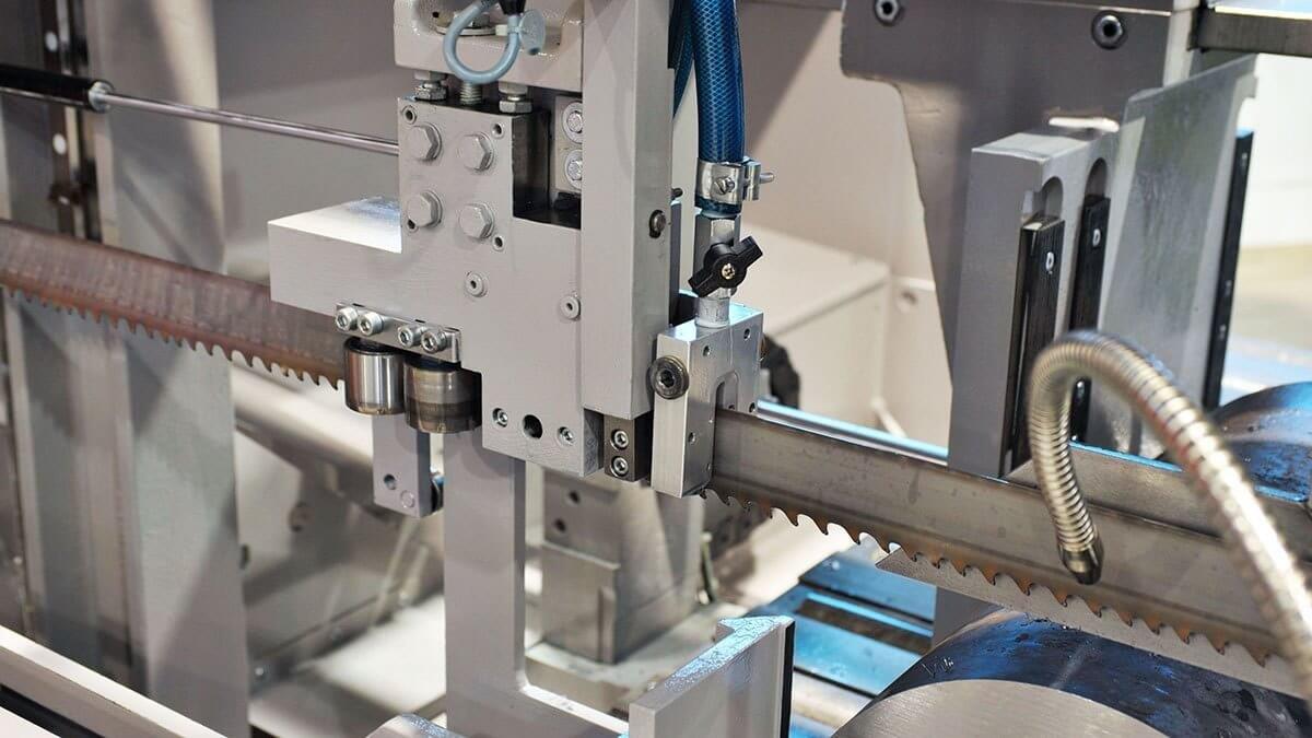 Behringer HBM540A High-Performance Production Band Saw