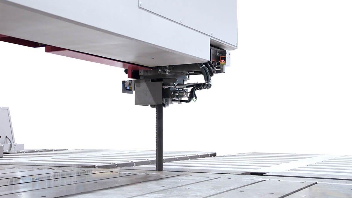 Behringer LPS40-160-4A Automatic Vertical Band Saw