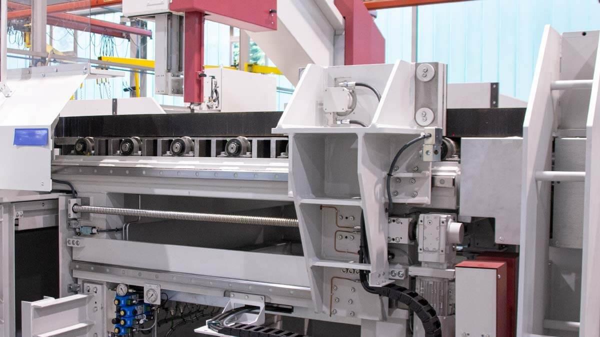 Behringer VPS60-220A Automatic Plate Saw