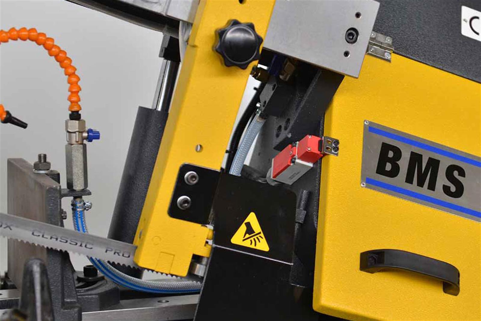 Bekamak BMS-320 Straight Cut