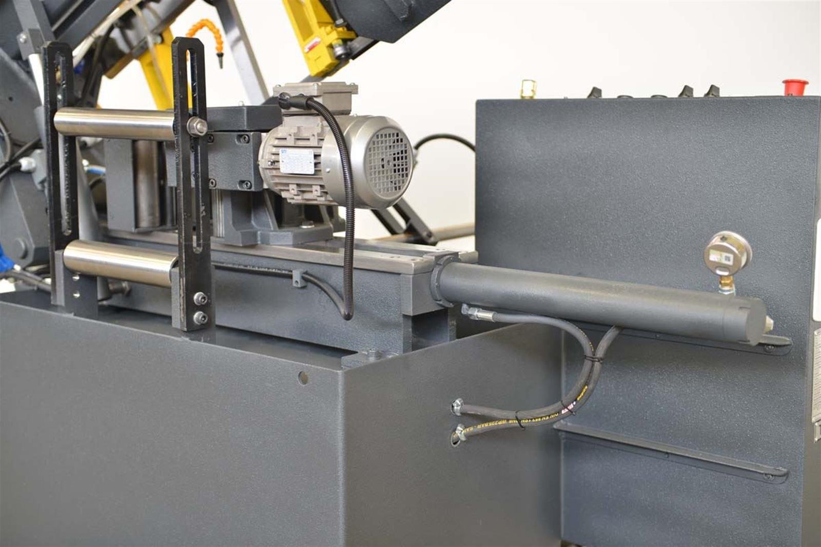 Bekamak BMSO-320 Straight Cut