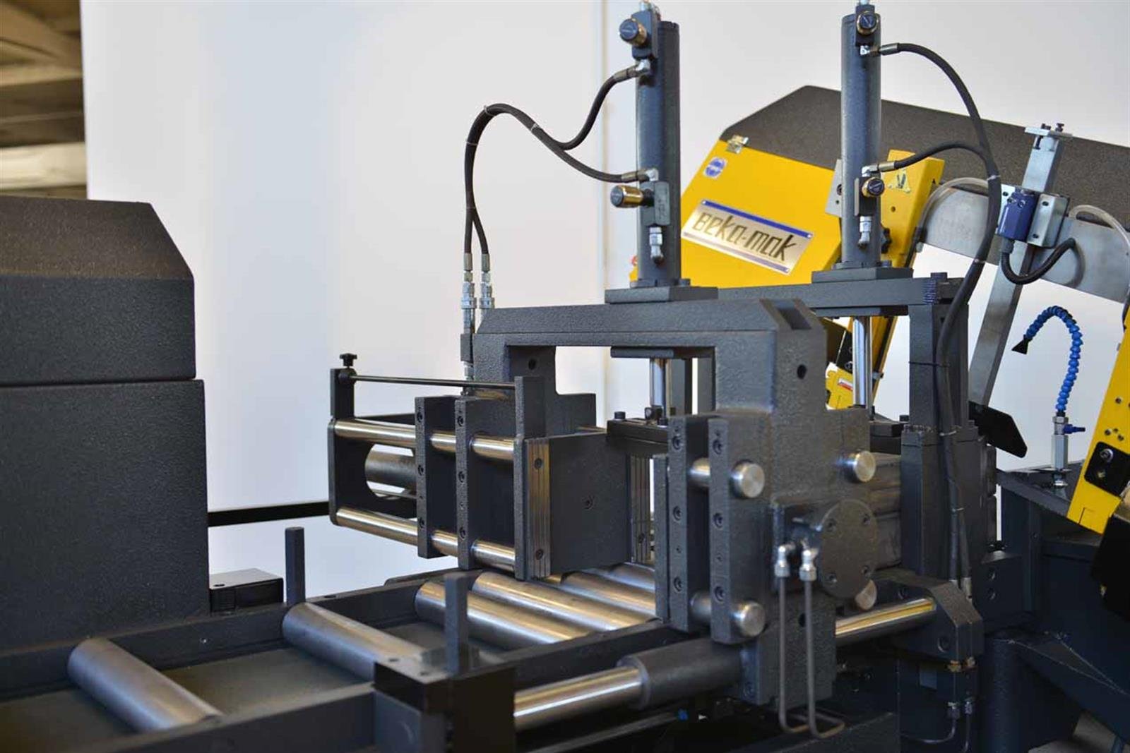 Bekamak BMSO-320GH NC Fully Automatic G Mitre