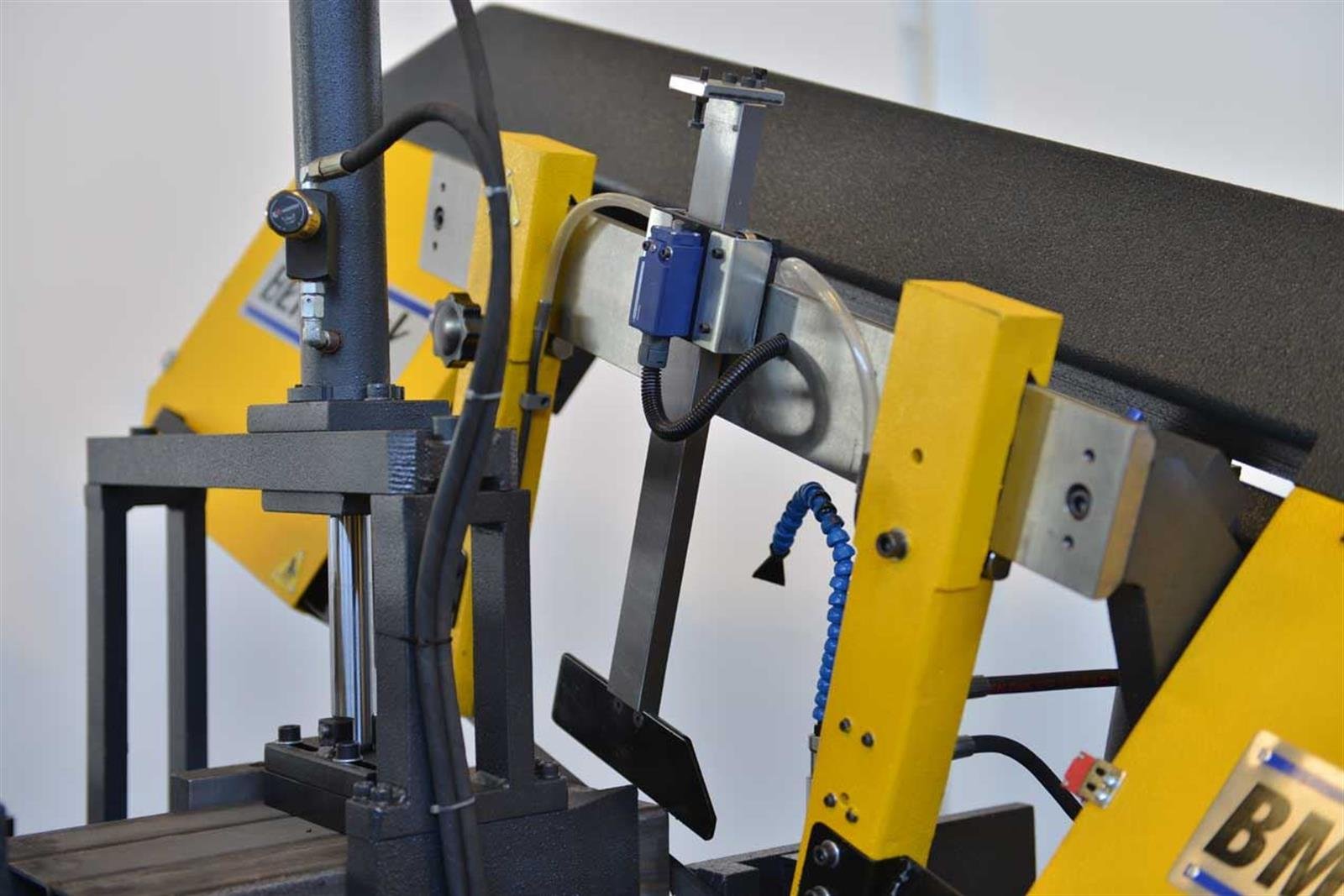 Bekamak BMSO-320GLH NC Fully Automatic G Mitre