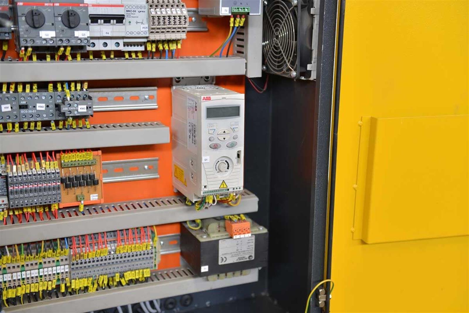 Bekamak BMSO-320GLH NC Fully Automatic G Mitre