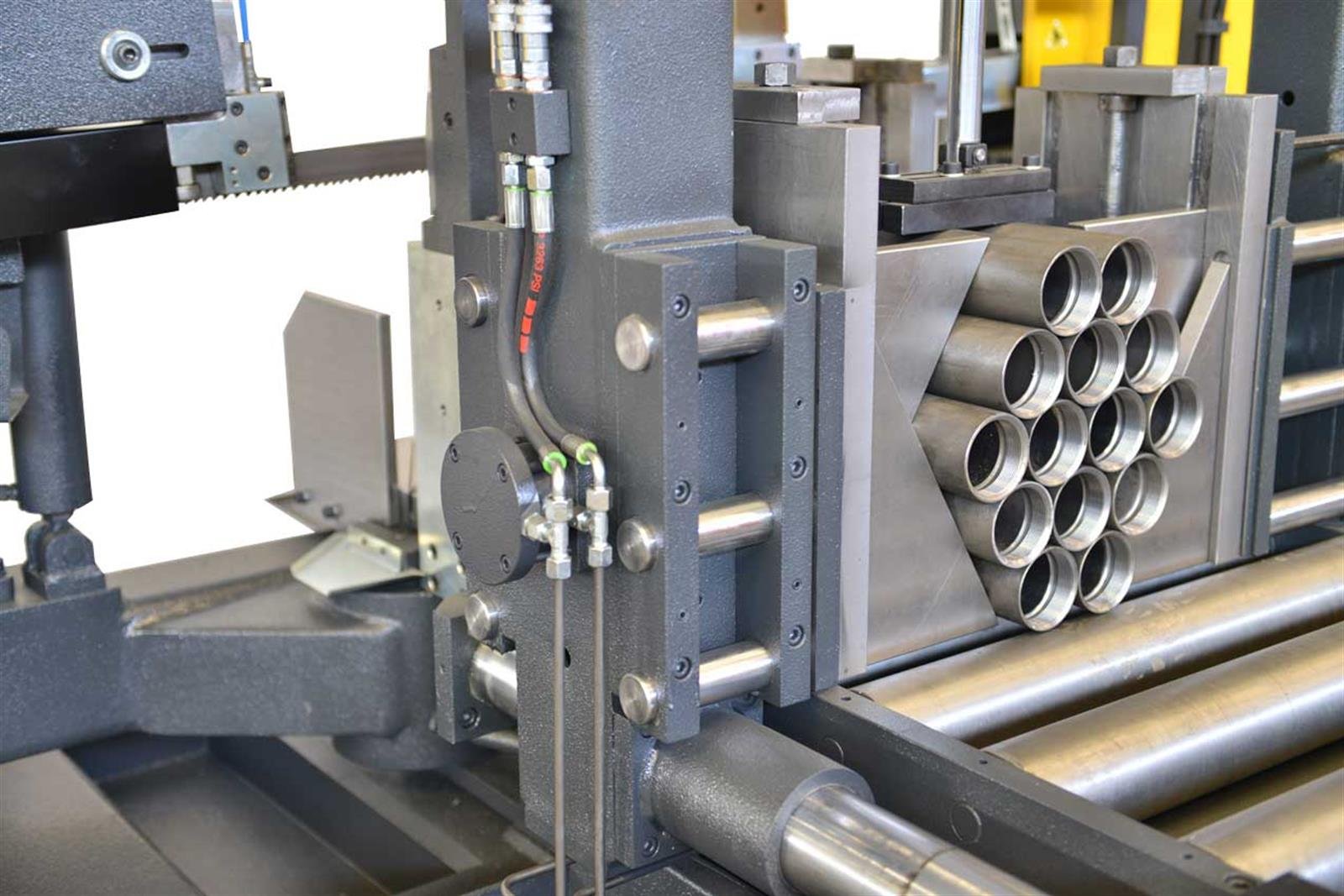 Bekamak BMSO-325CGS NC Fully Automatic Cgh Mitre