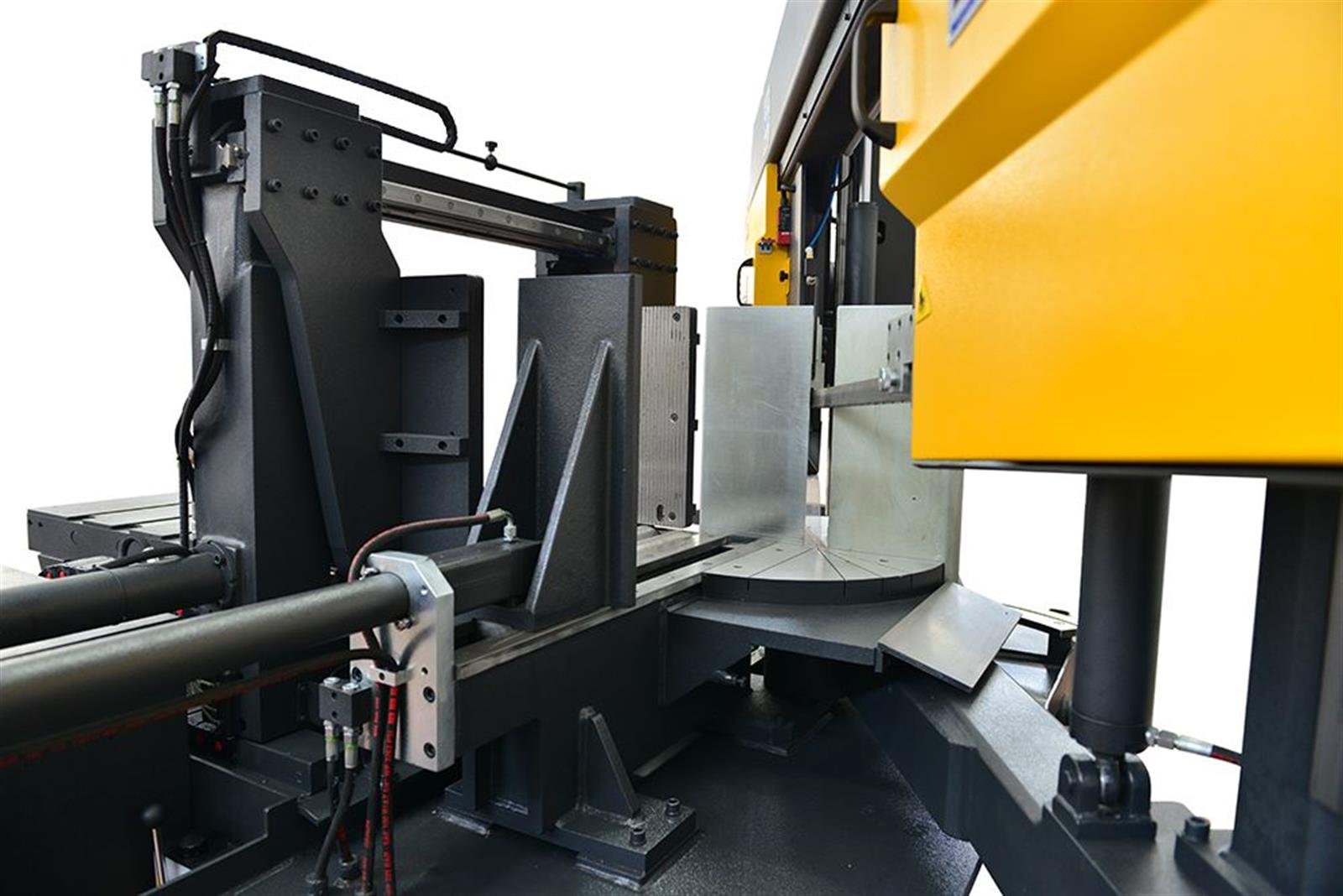 Bekamak BMSO-440CGS NC Fully Automatic Cgh Mitre