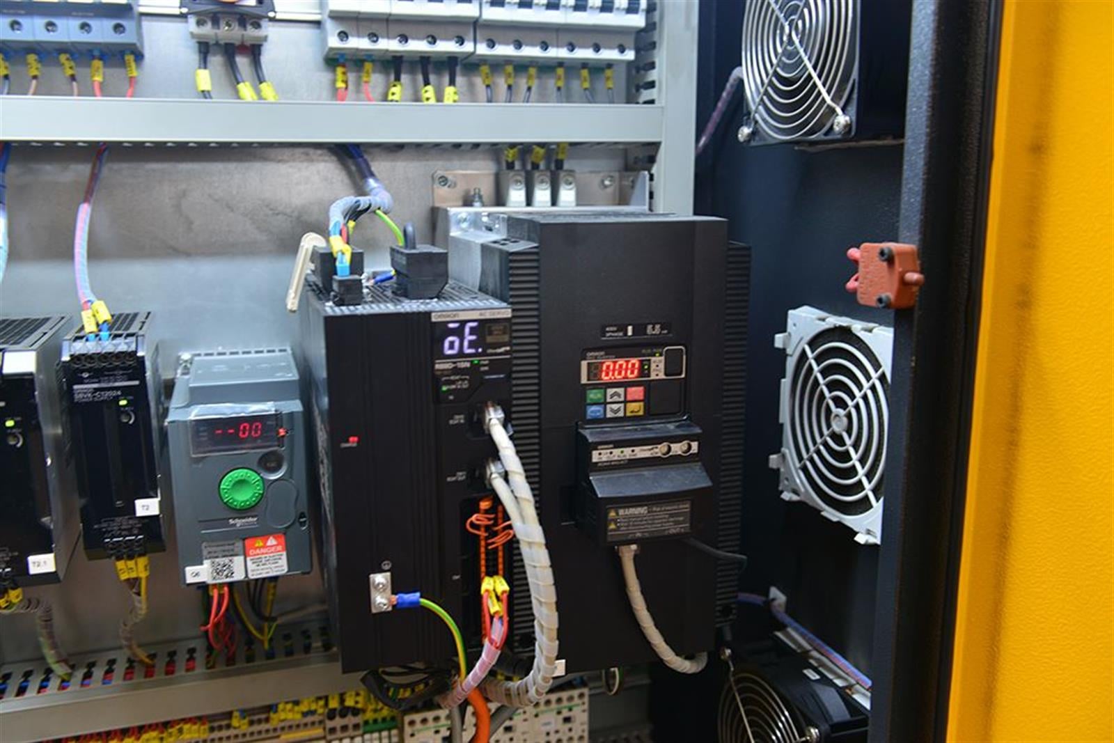 Bekamak BMSO-560CS NC Drive Machines