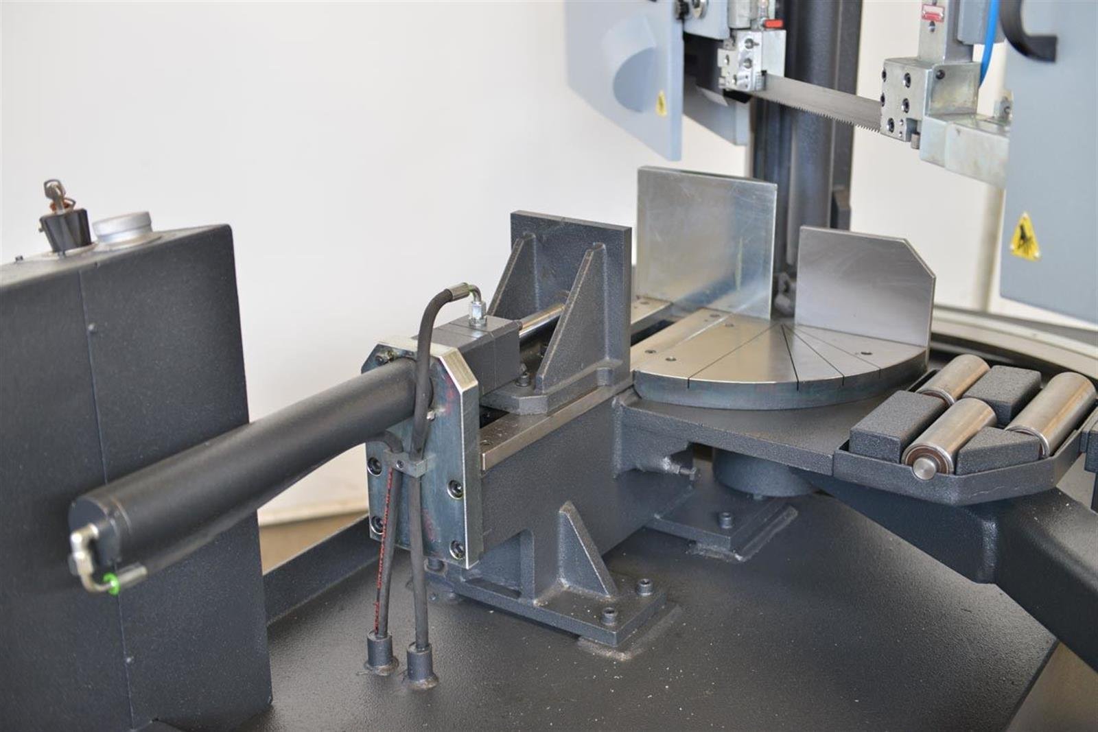 Bekamak BMSY-325CGH Semi-automatic Cgh Mitre