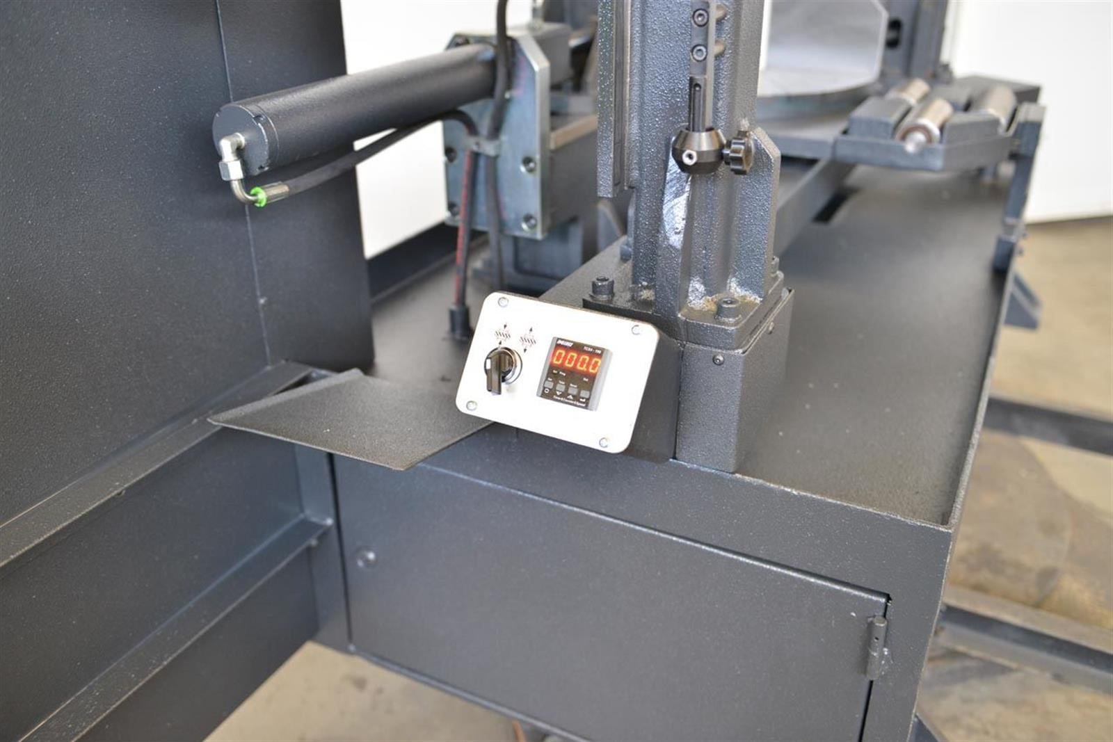 Bekamak BMSY-325CGH Semi-automatic Cgh Mitre