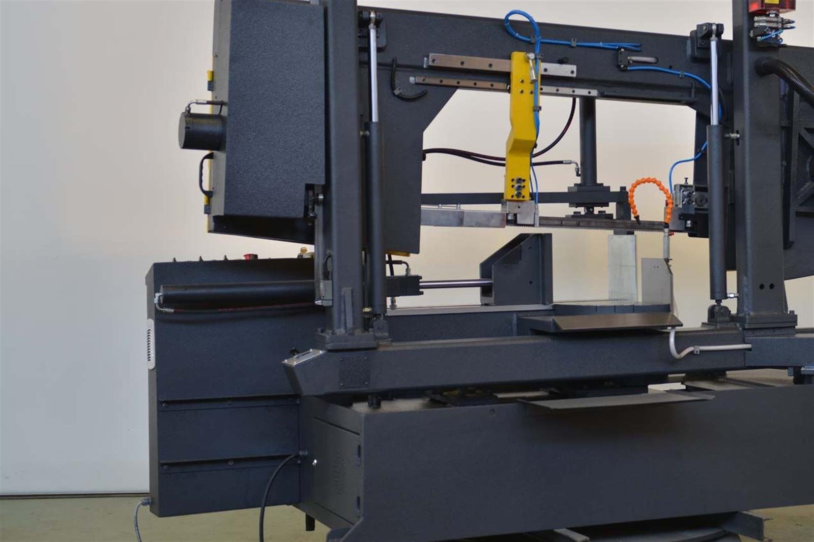 Bekamak BMSY-440CGH Semi-automatic Cgh Mitre
