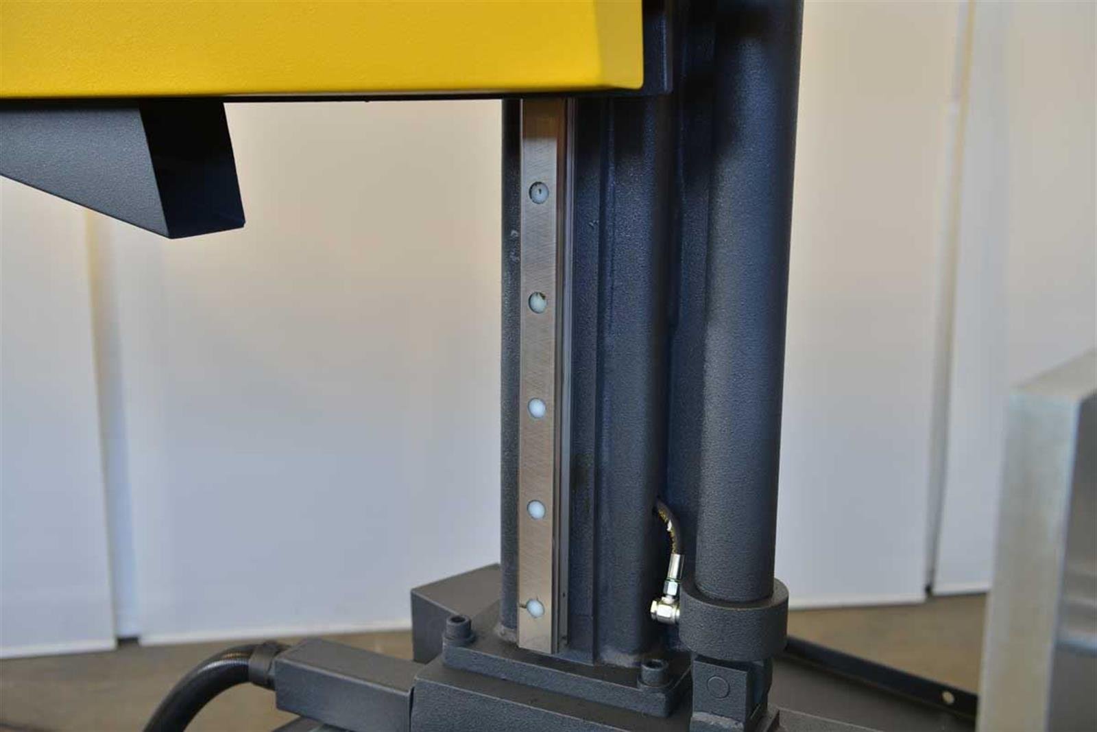 Bekamak BMSY-540CGH Semi-automatic Cgh Mitre