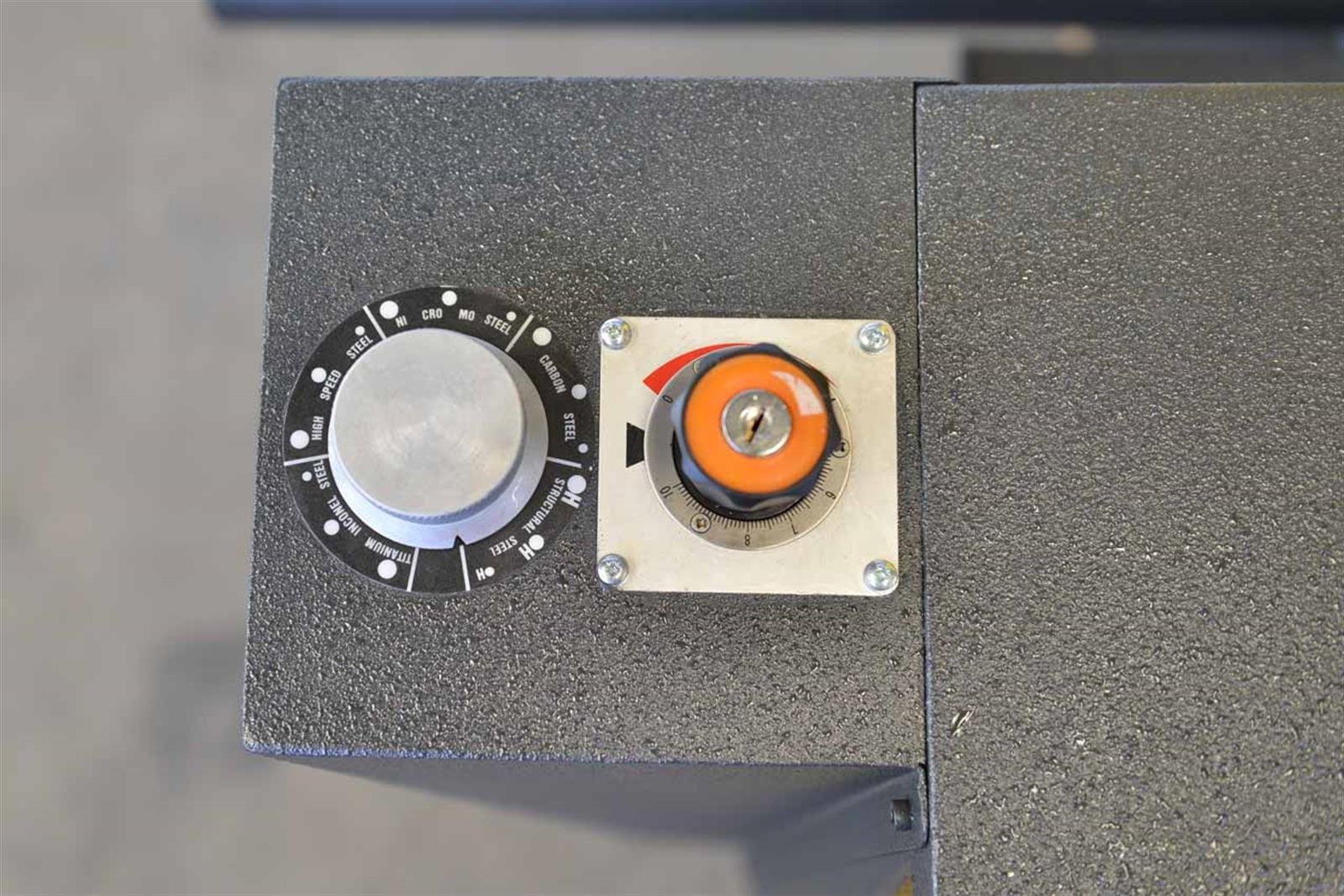 Bekamak BMSY-560C C Straight Cutting