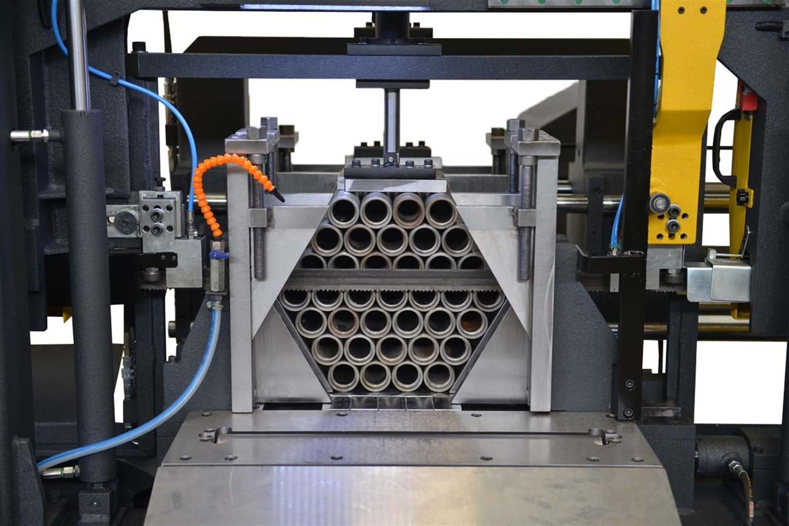 Bekamak BMSY-560C C Straight Cutting