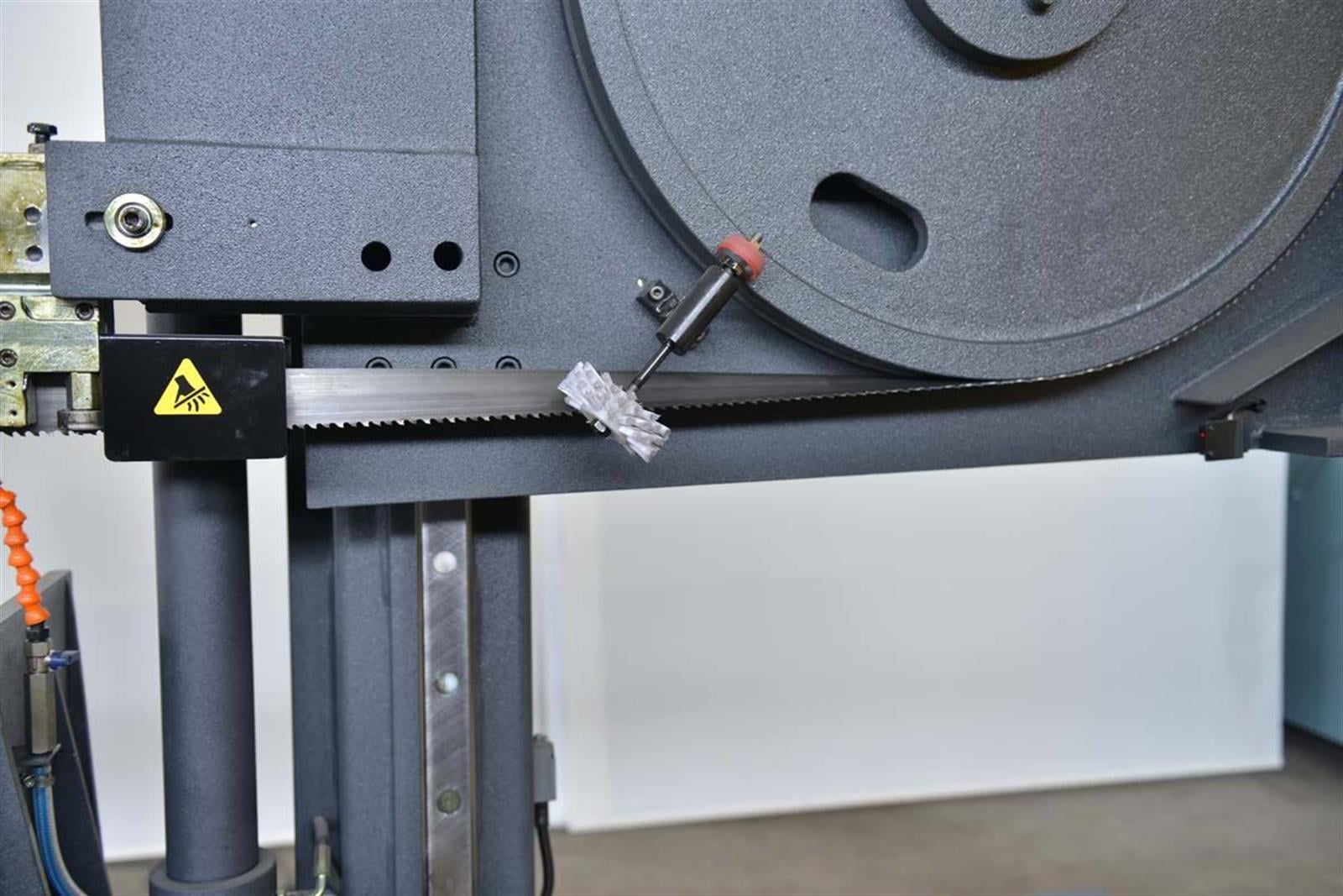 Bekamak BMSY-820C C Straight Cutting