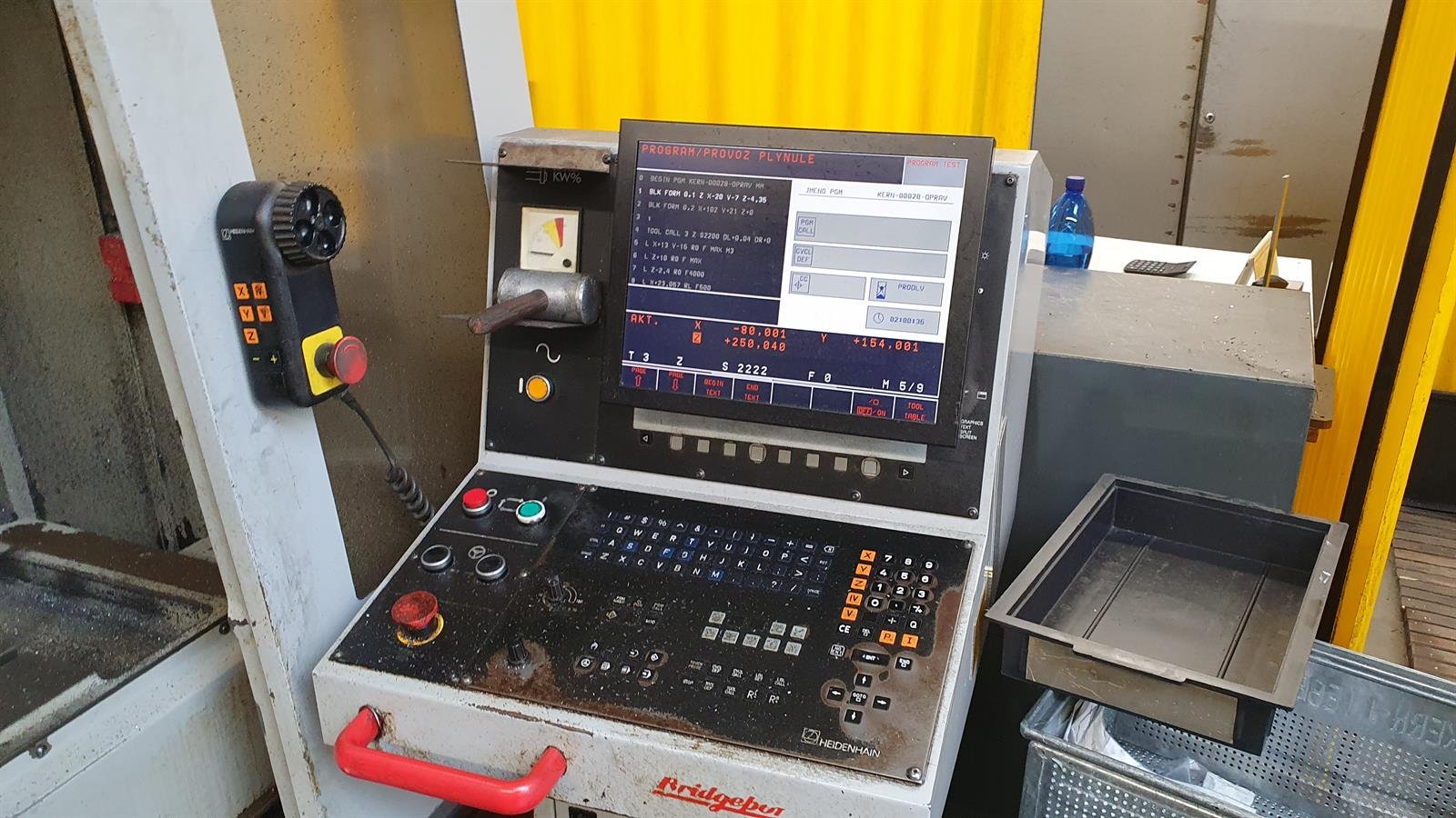 Bridgeport VMC 600 Machining center - vertical