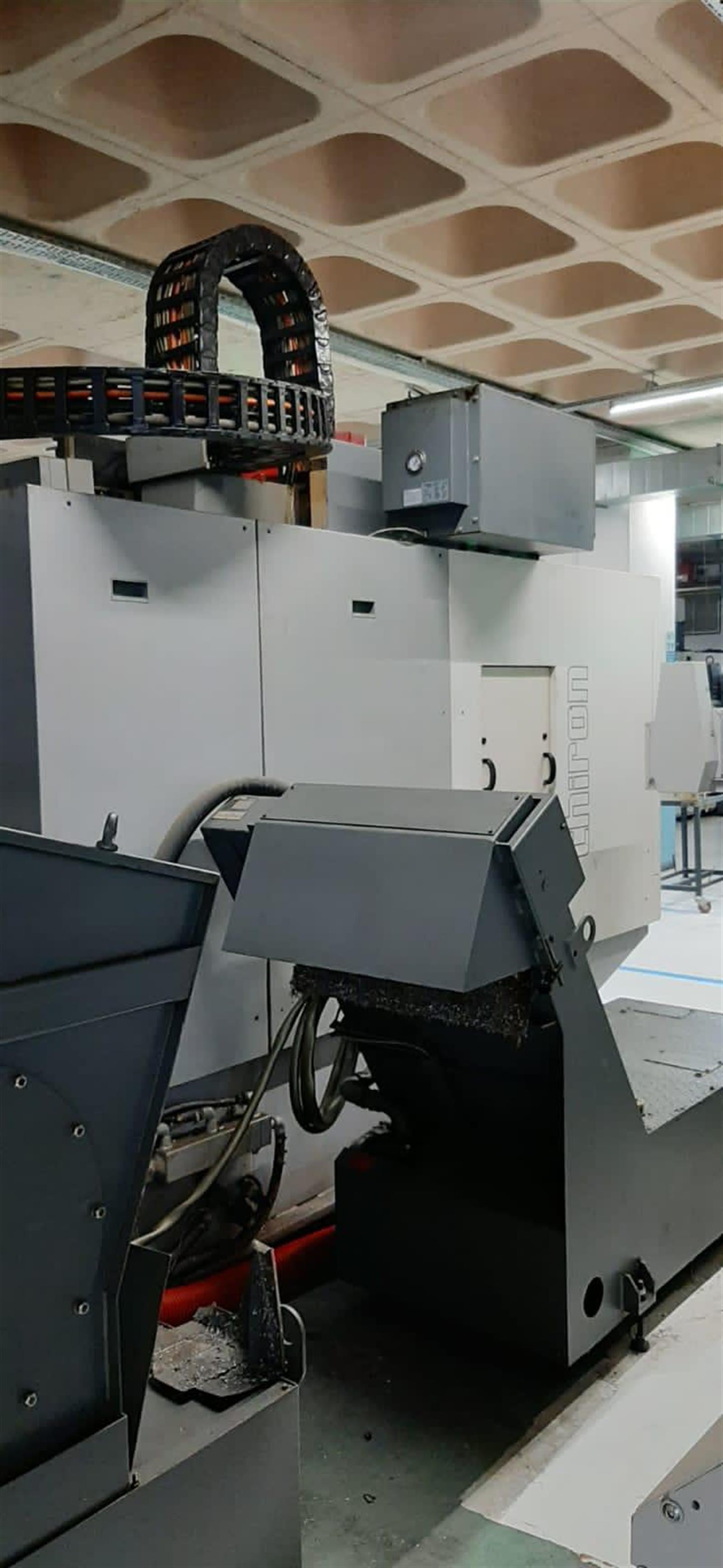 Chiron FZ 18K W High Speed Vertical Machining Center