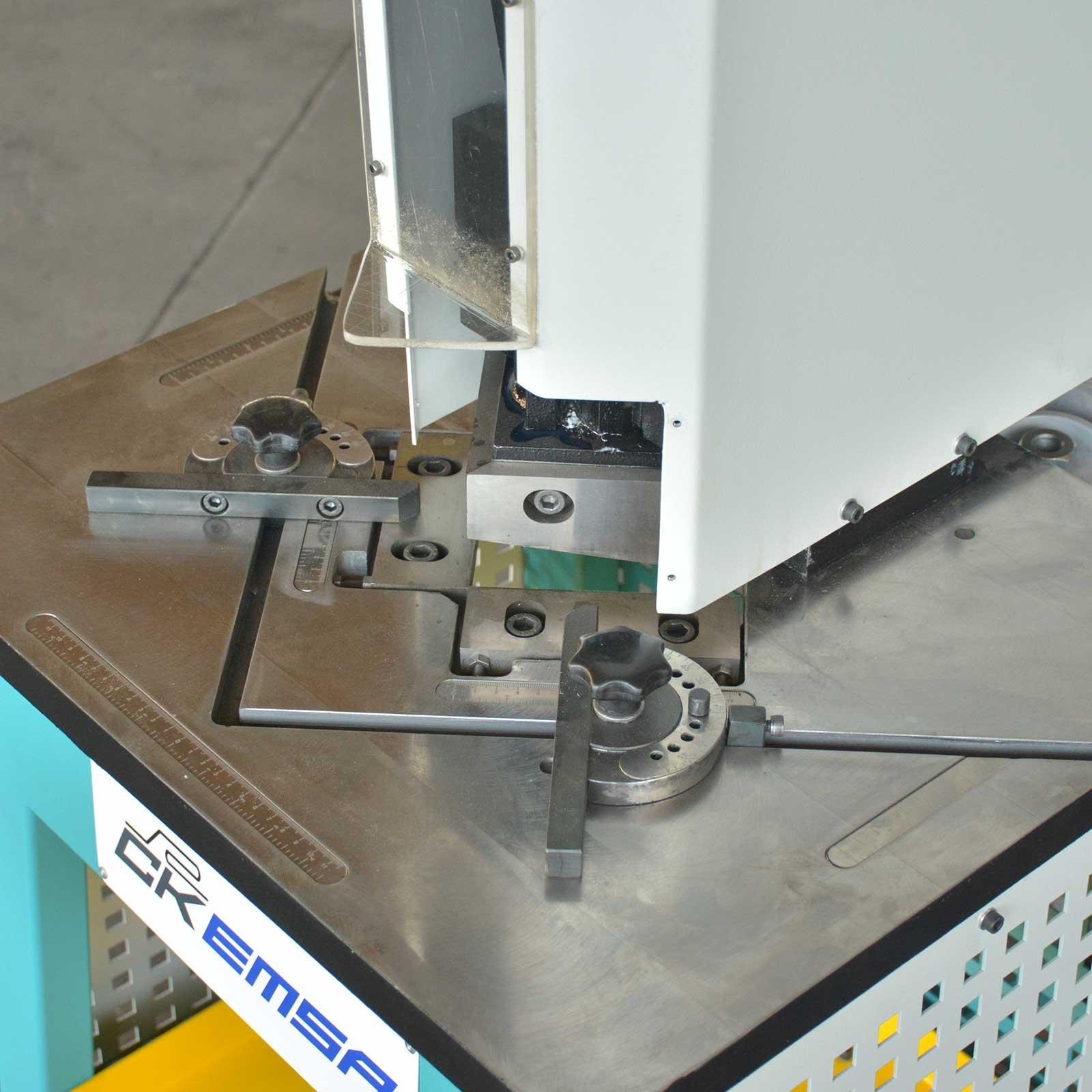 CK Emsa PN-3 Neumatic Fixed Angle Corner Notching Machine