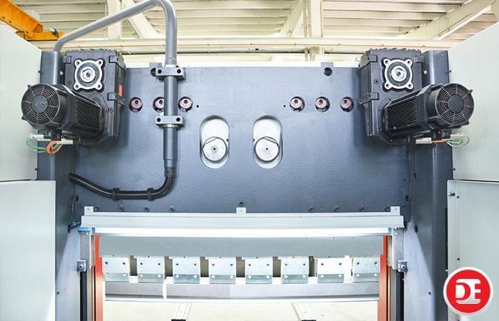 Dener DD-M-20040 Servo Electric Press Brake Machine