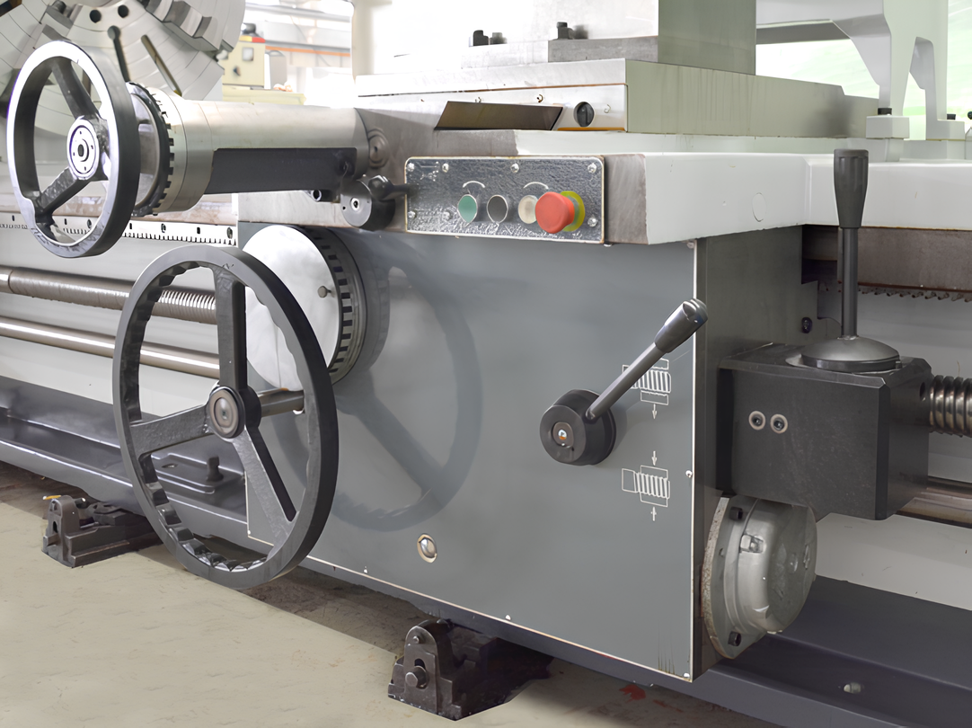 DMTG CW61100M-1000x1500 Conventional Lathe Machine