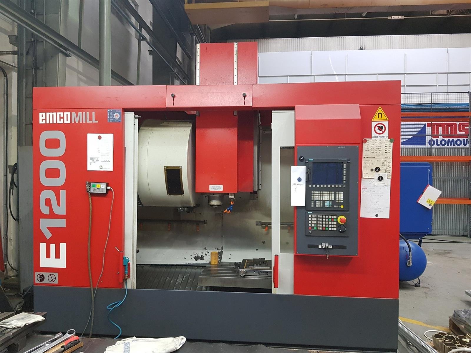 EMCO Emcomill E 1200 Machining center - vertical