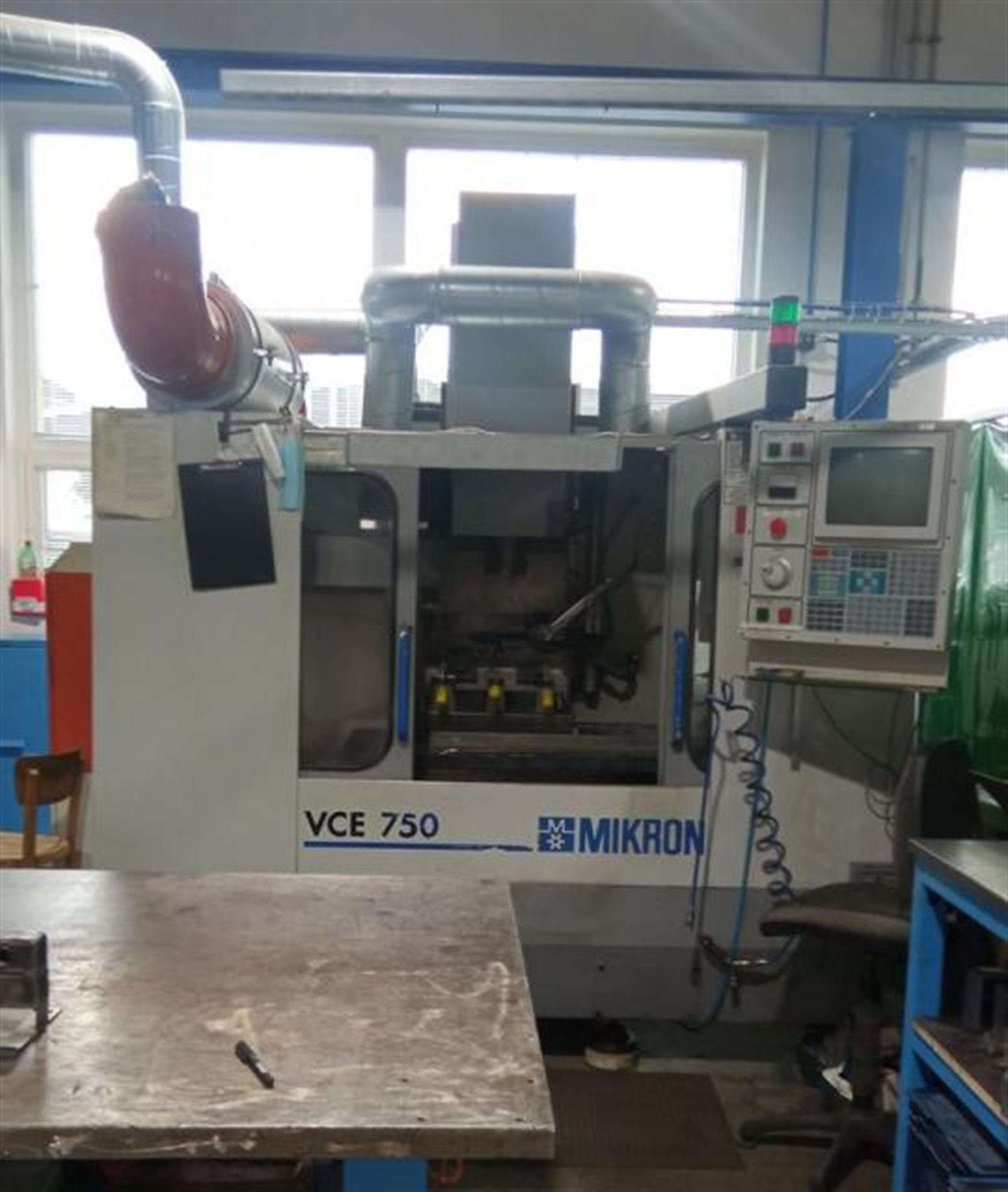 Haas VCE 750 Machining center - vertical