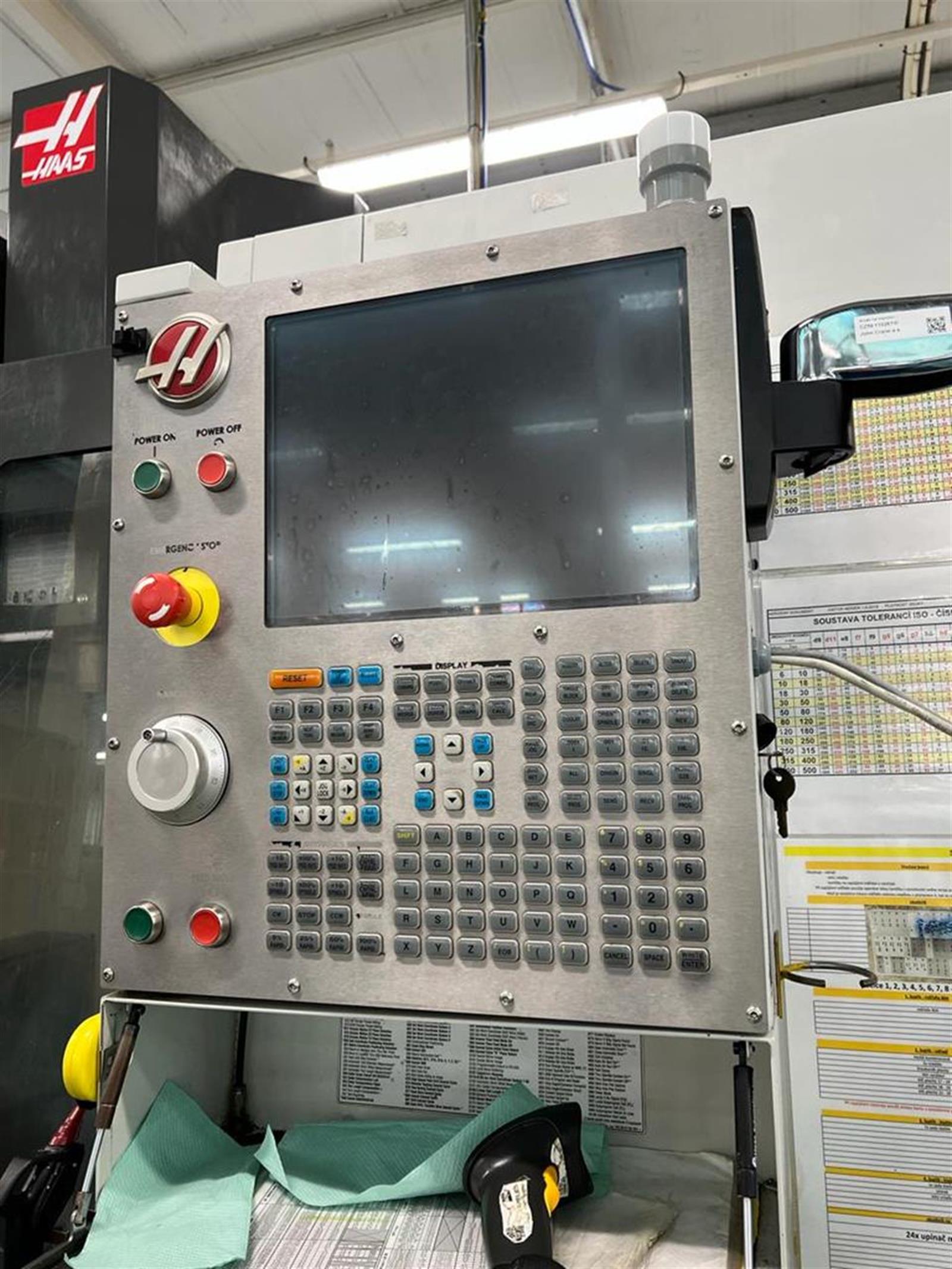 HAAS VF-5/40 Machining center - vertical