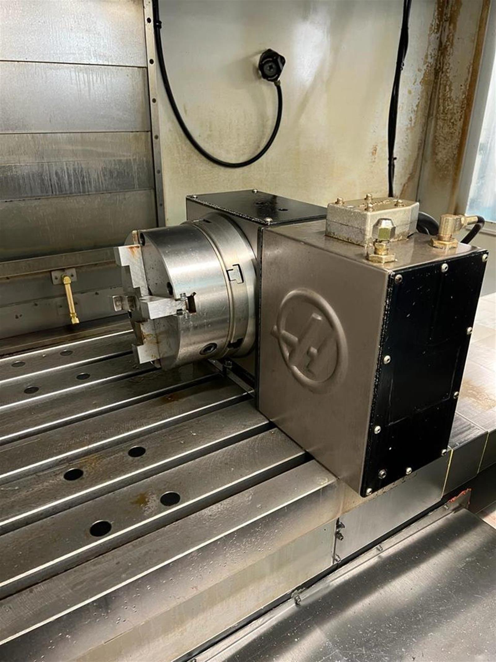 HAAS VF-5/40 Machining center - vertical