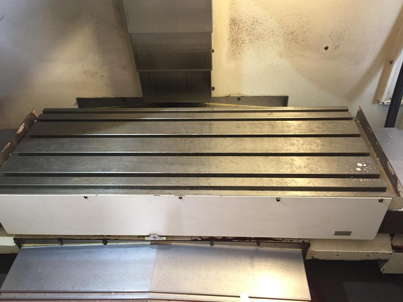 Hartford Omikron 1020 cnc vertical machining center