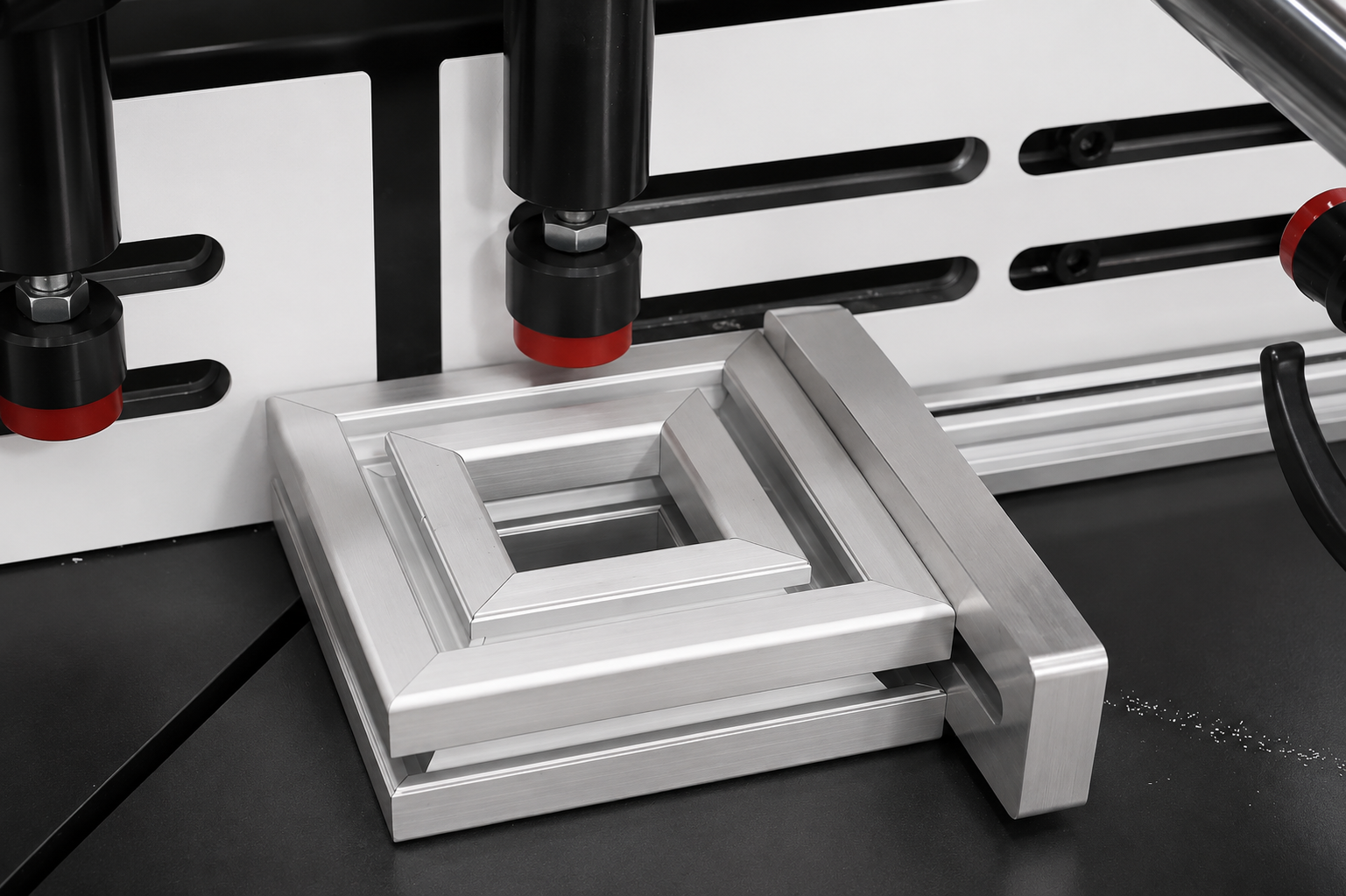 Ileri Teknik CS 450 Semi-Automatic Aluminum Cutting Machine