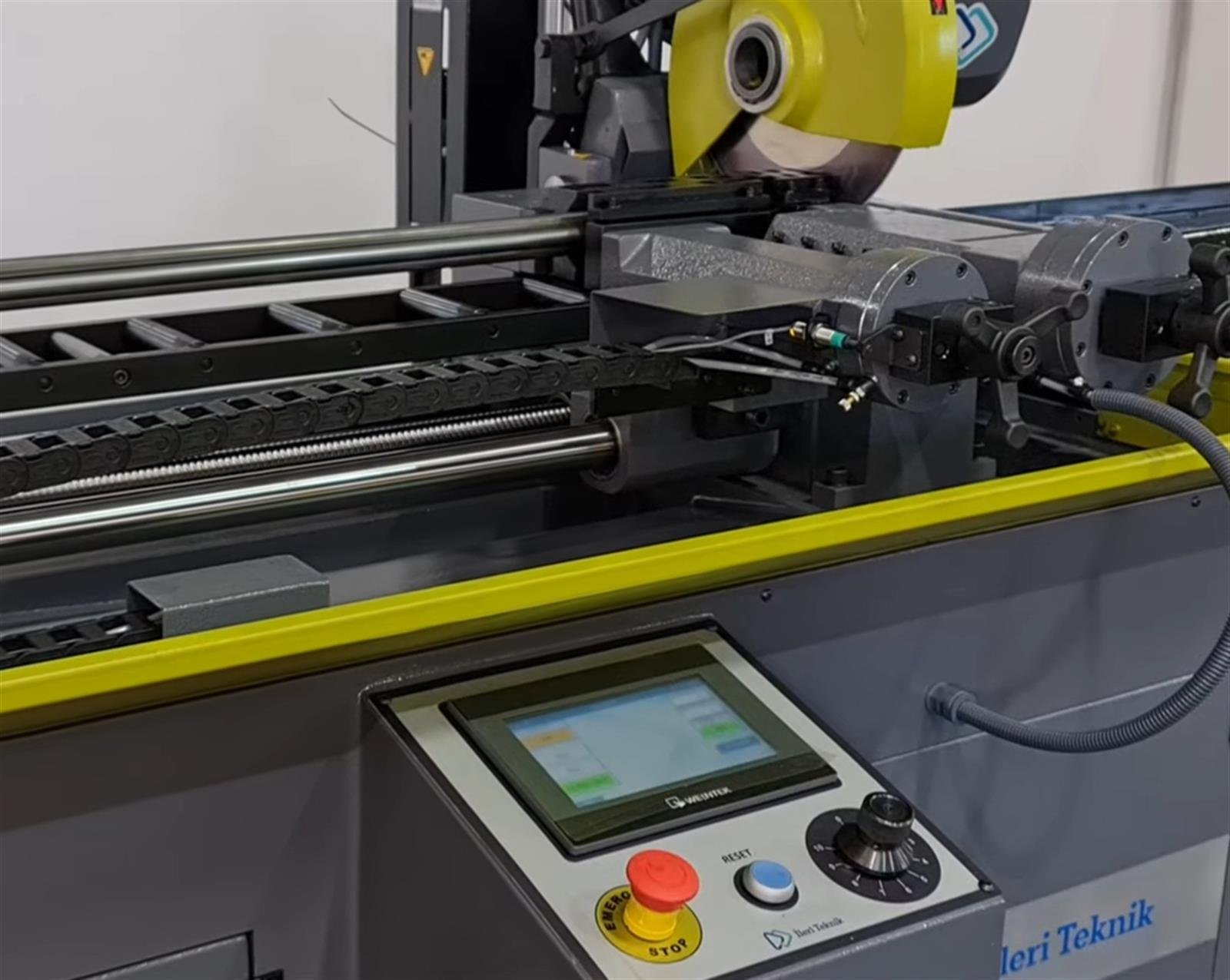 İleri Teknik FA 315 Fully Automatic Circular Saw Machine