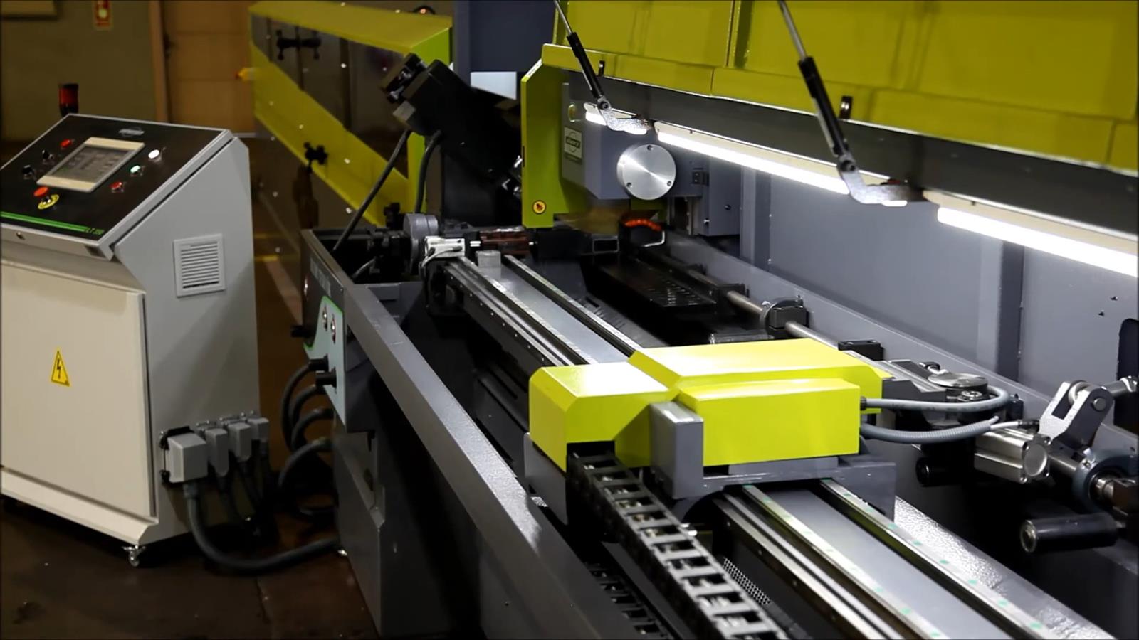 İleri Teknik ILT 350 Fully Automatic Circular Saw Machine
