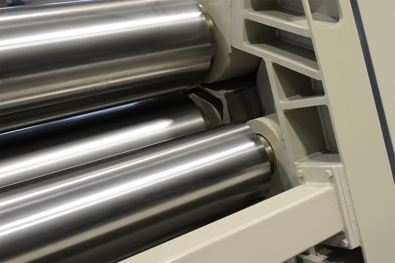 Isıtan 4R HMS 650x80 Hydraulıc 4 Roll Plate Rollıng Machınes